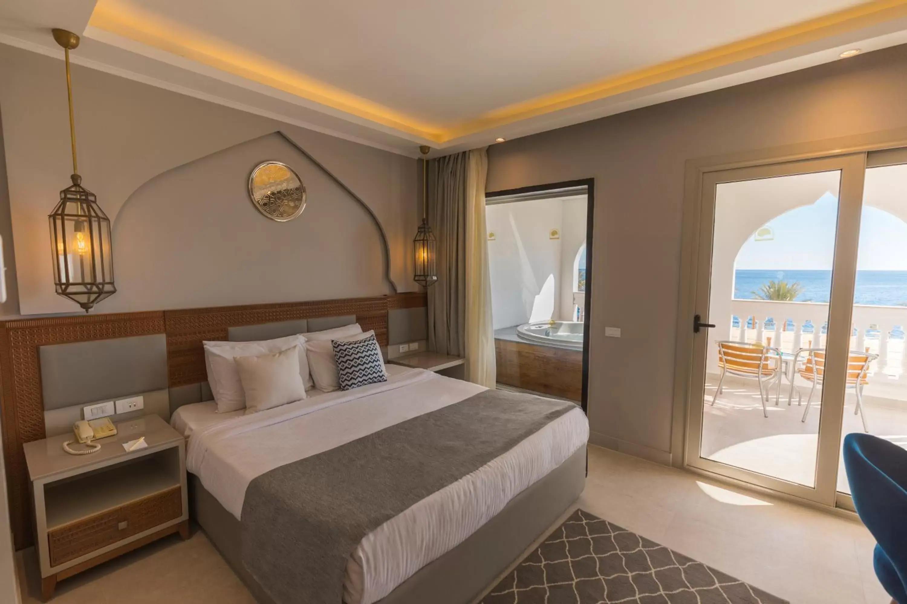 Executive Jacuzzi Suite Sea View- Posh Club in Sunrise Diamond Beach Resort -Grand Select Executive Jacuzzi Suite Sea View- Posh Club in Sunrise Diamond Beach Resort -Grand Select