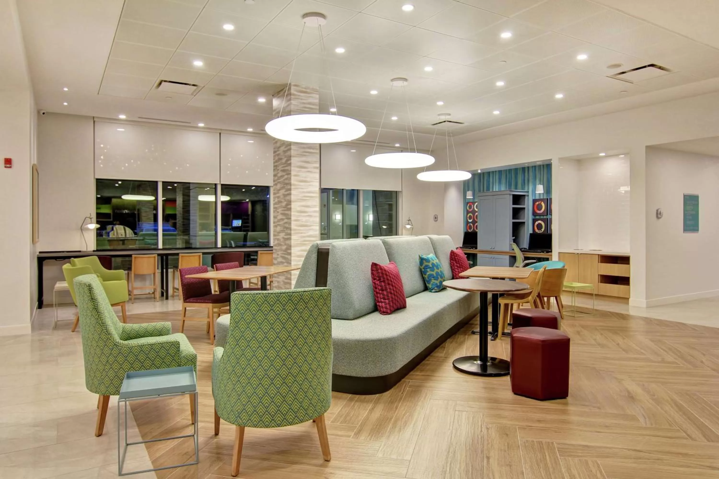 Lobby or reception in Home2 Suites By Hilton Montreal Dorval