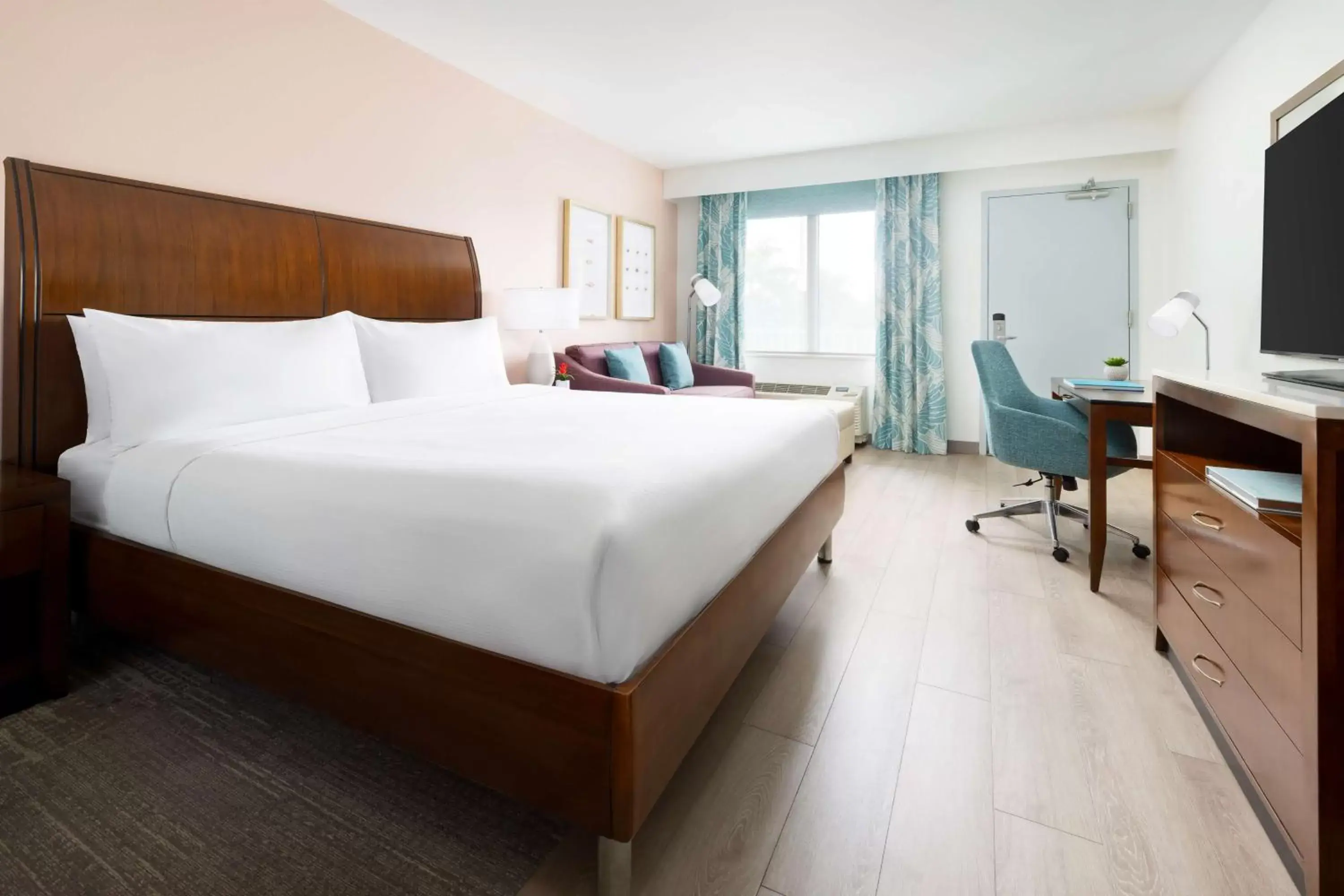 King Room - Mobility/Hearing Access in Hilton Garden Inn Key West / The Keys Collection King Room - Mobility/Hearing Access in Hilton Garden Inn Key West / The Keys Collection