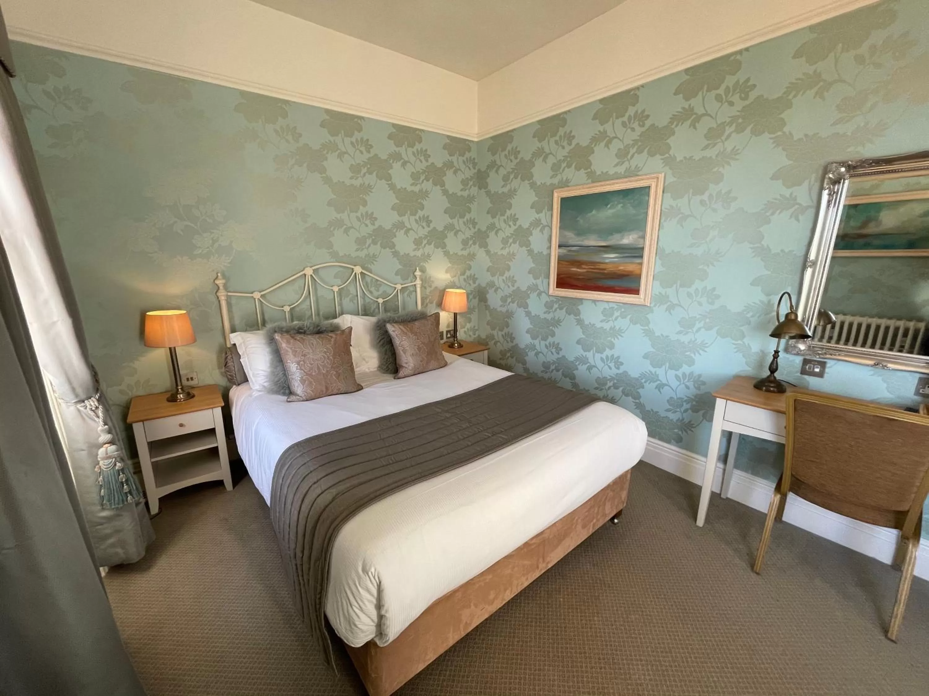 Bed in Park Farm Hotel