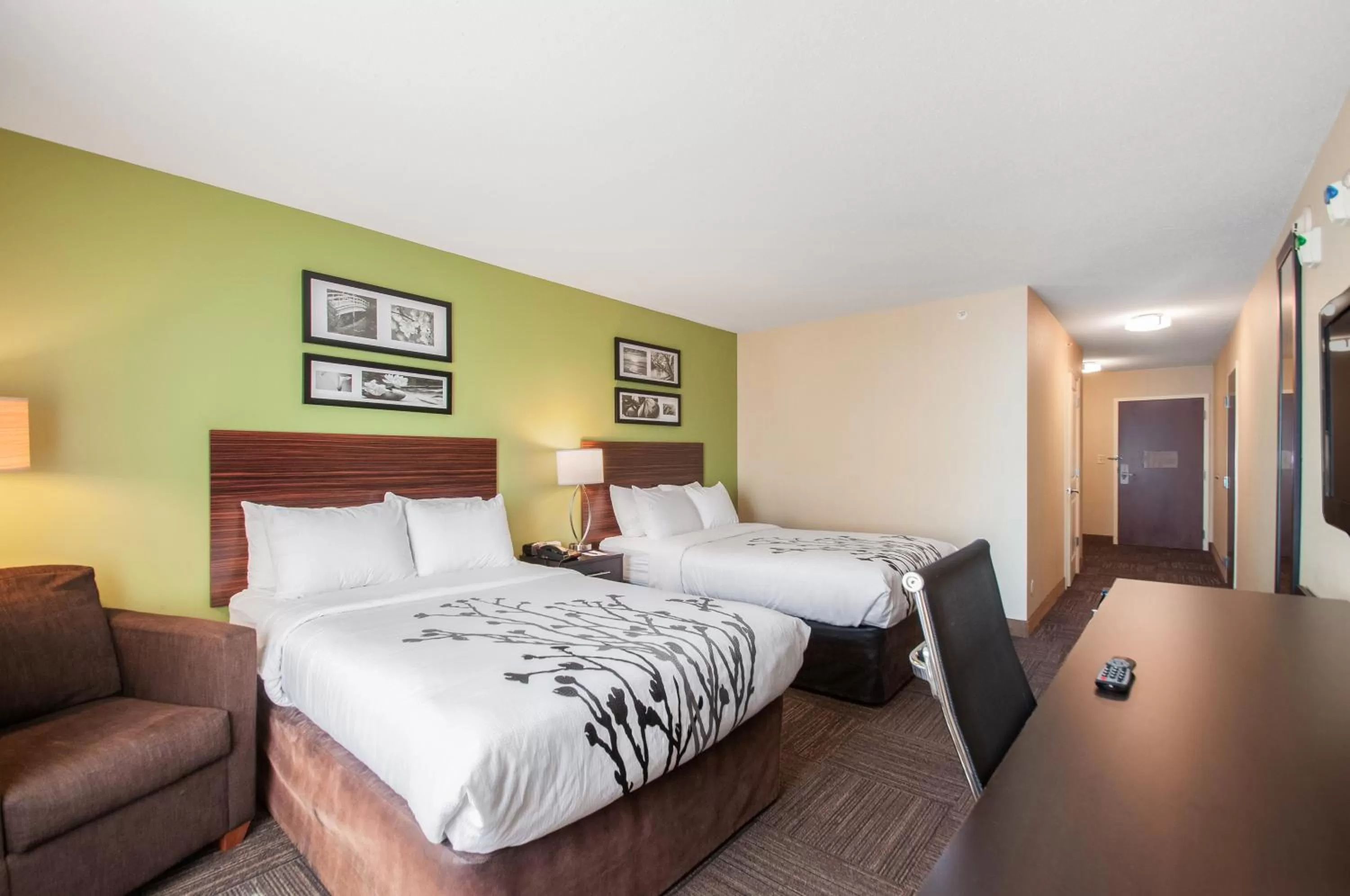 Bedroom, Bed in Sleep Inn & Suites Dover University Area