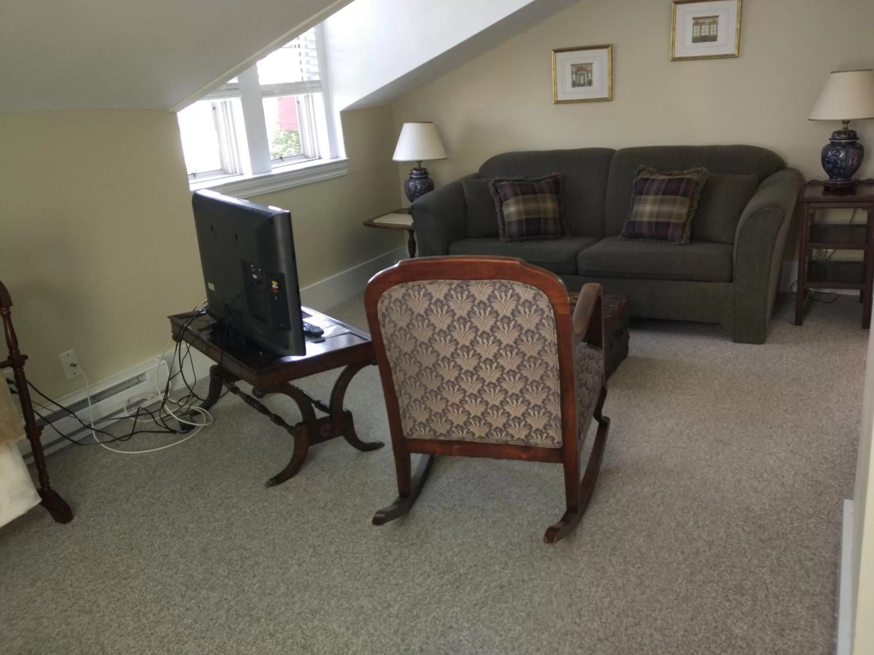 Seating area in Homeport Historic B&B