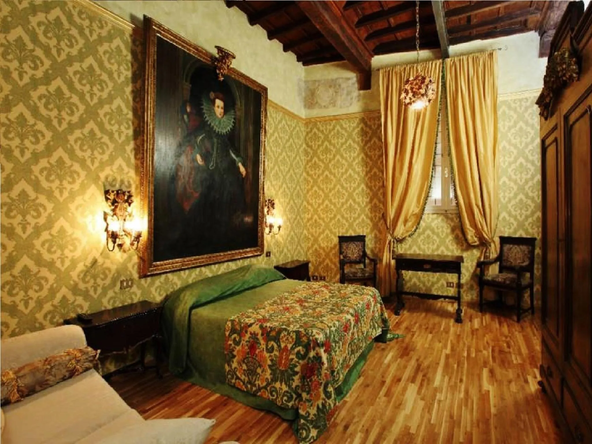 Bedroom, Bed in Antica Dimora dell'Orso