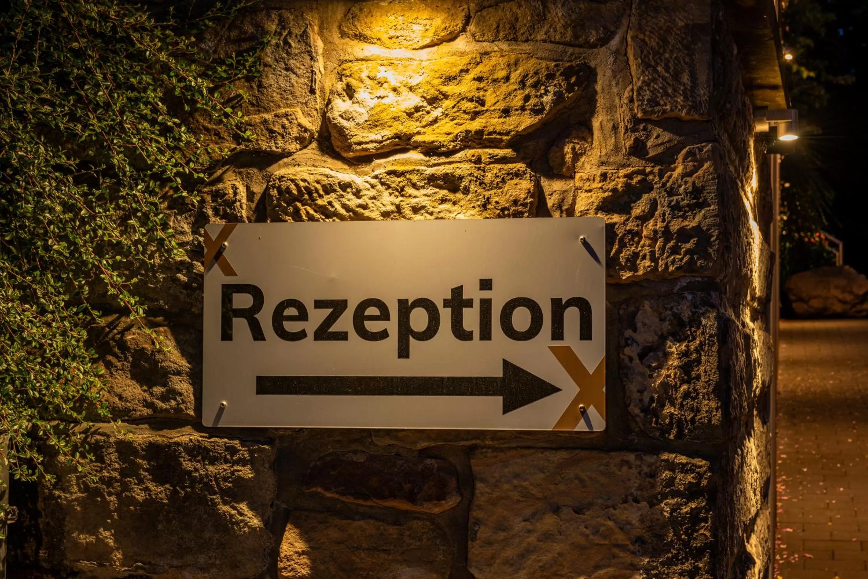 Patio in AKZENT Hotel Villa Saxer