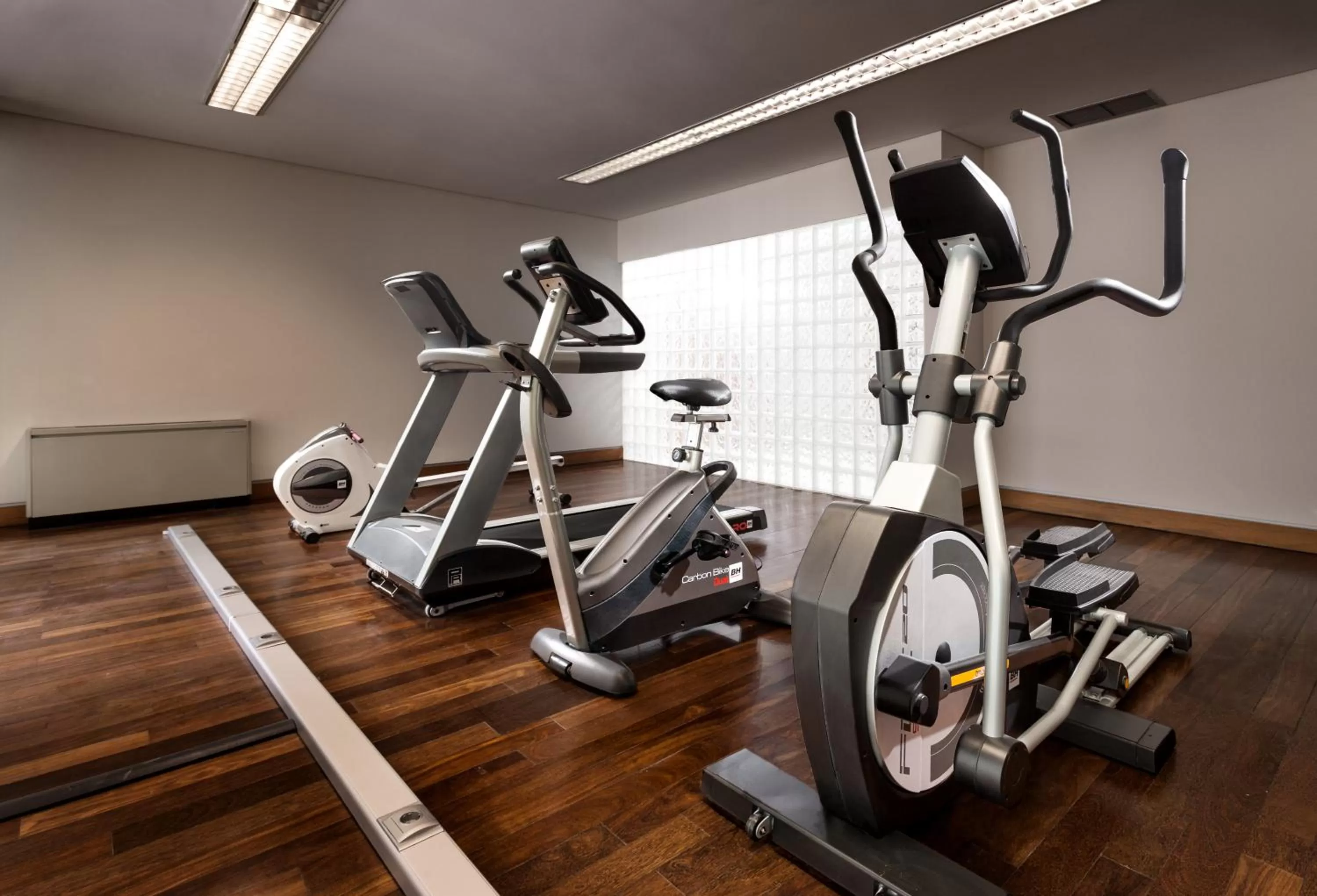 Fitness centre/facilities in Neat Hotel Avenida