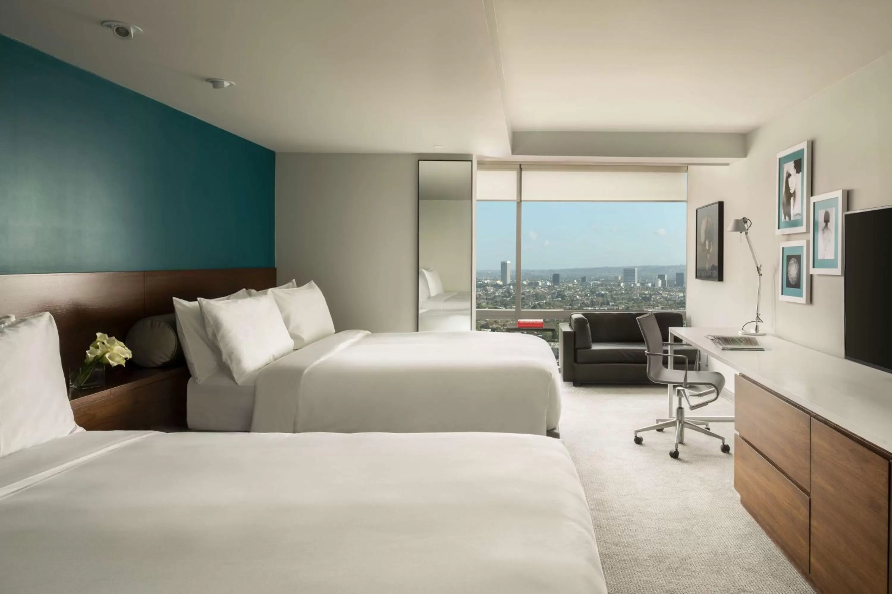 Photo of the whole room, Bed in Andaz West Hollywood, By Hyatt