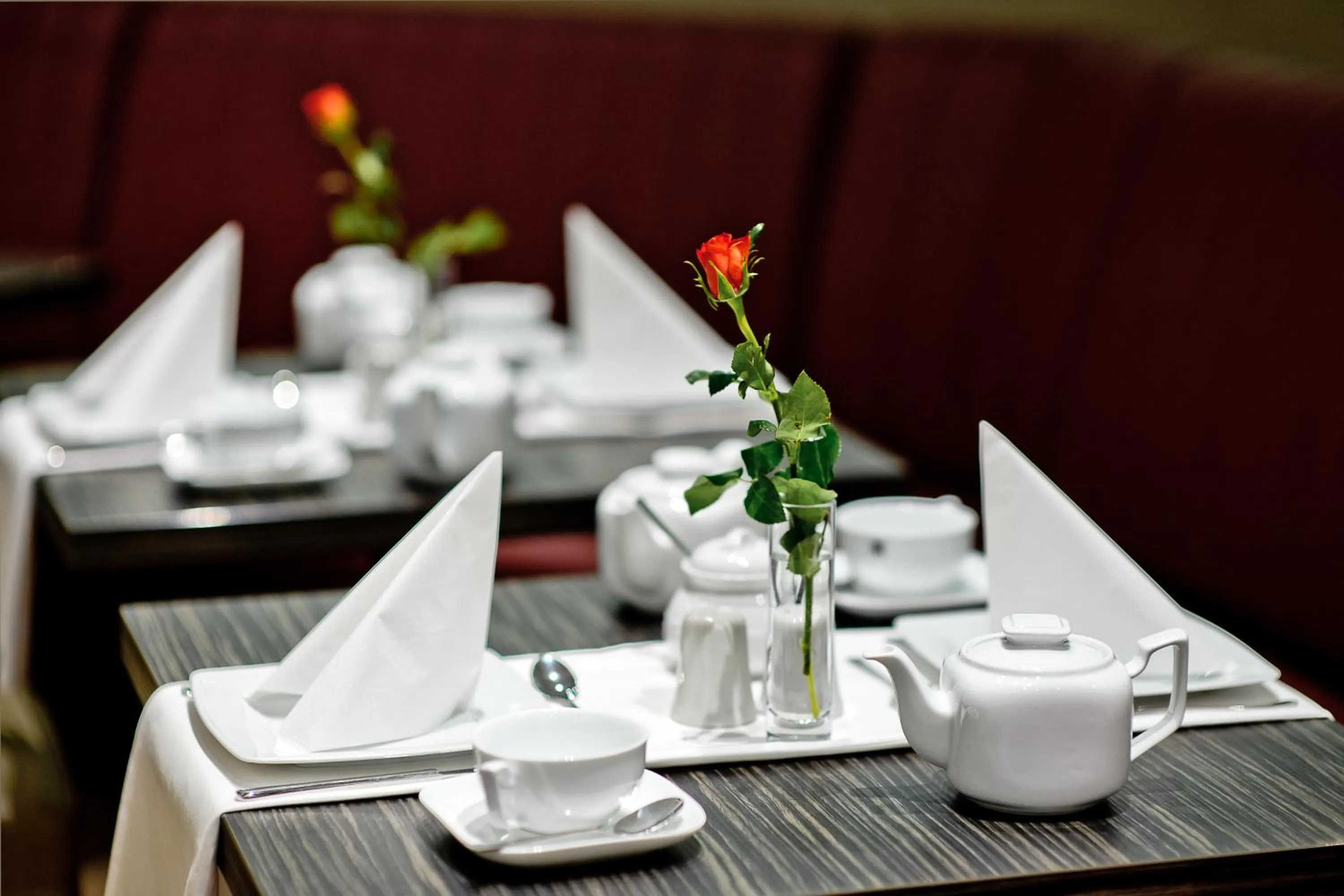 Food and drinks in Artim Hotel