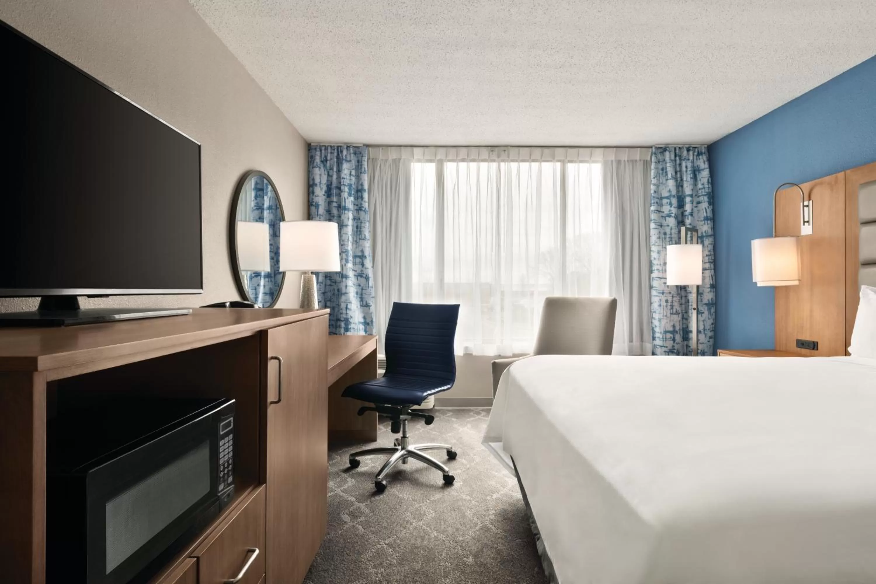 Photo of the whole room, Bed in Radisson Hotel and Conference Center Fond du Lac