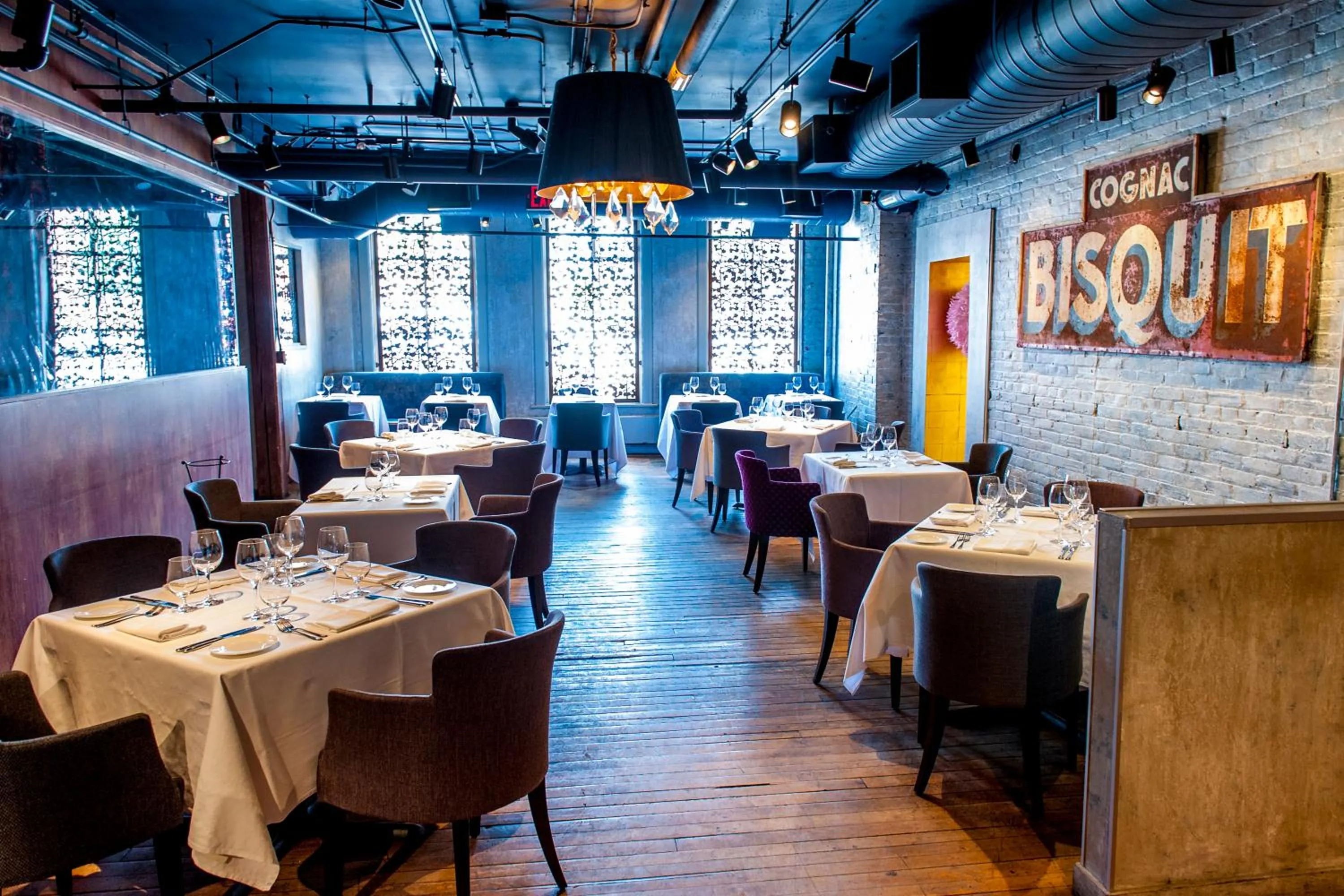 Restaurant/places to eat in The Ivy at Verity