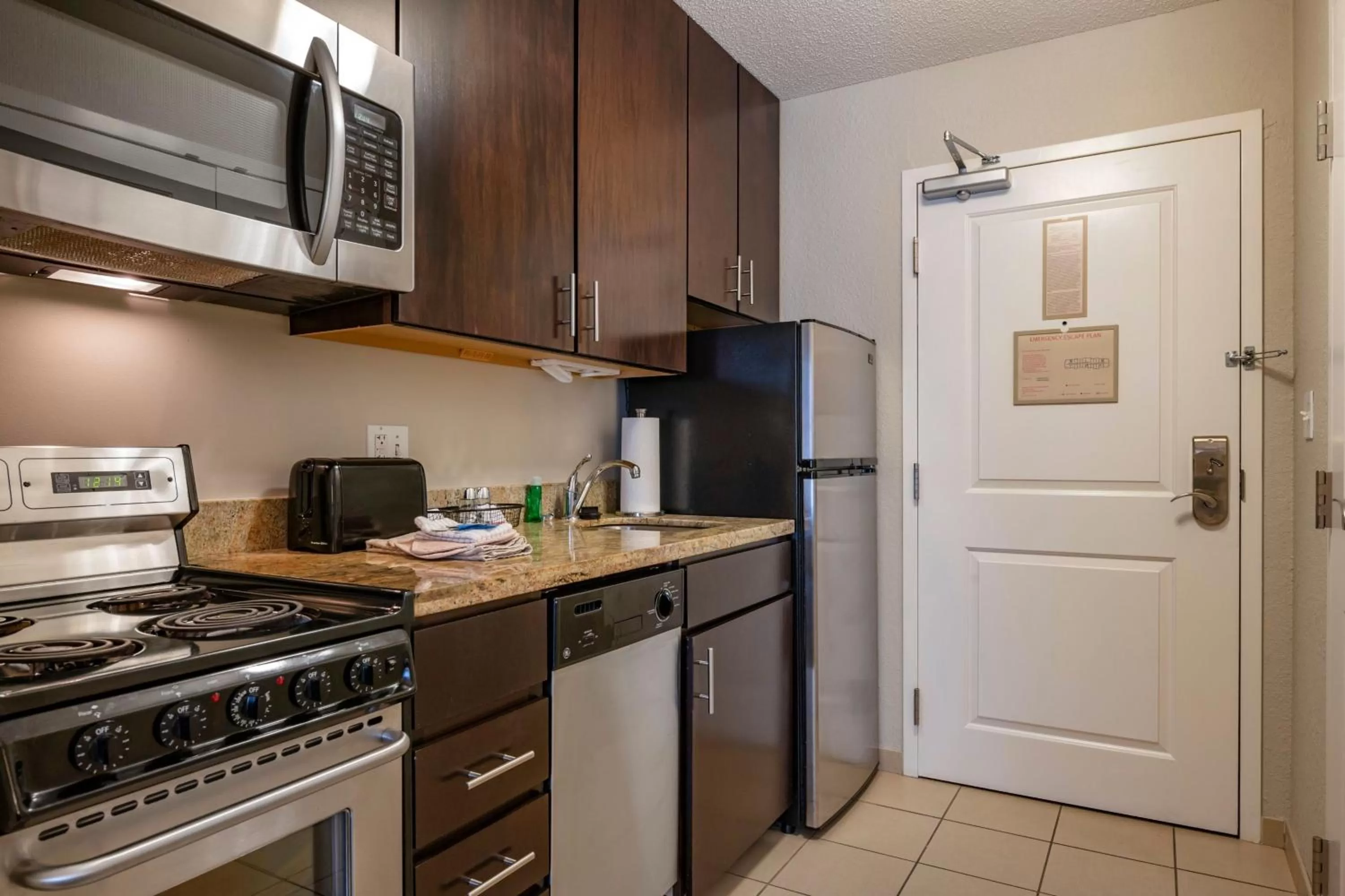 Kitchen or kitchenette in TownePlace Suites by Marriott Vincennes