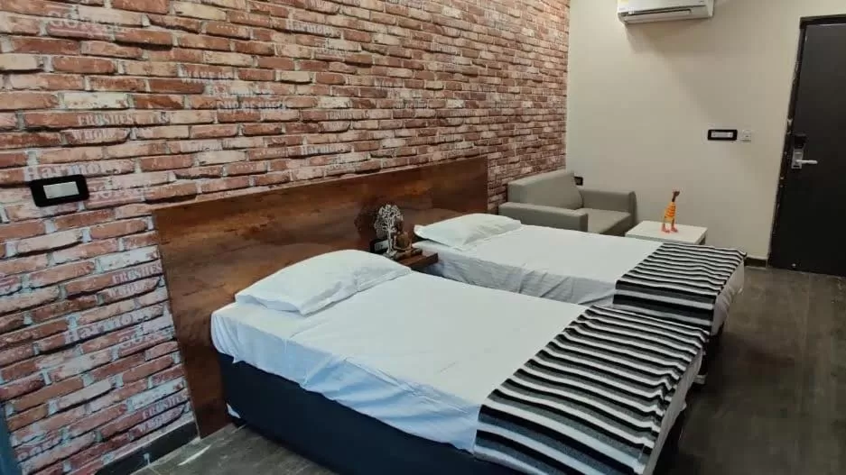 Bed in RESTEL STUDIO FLATS