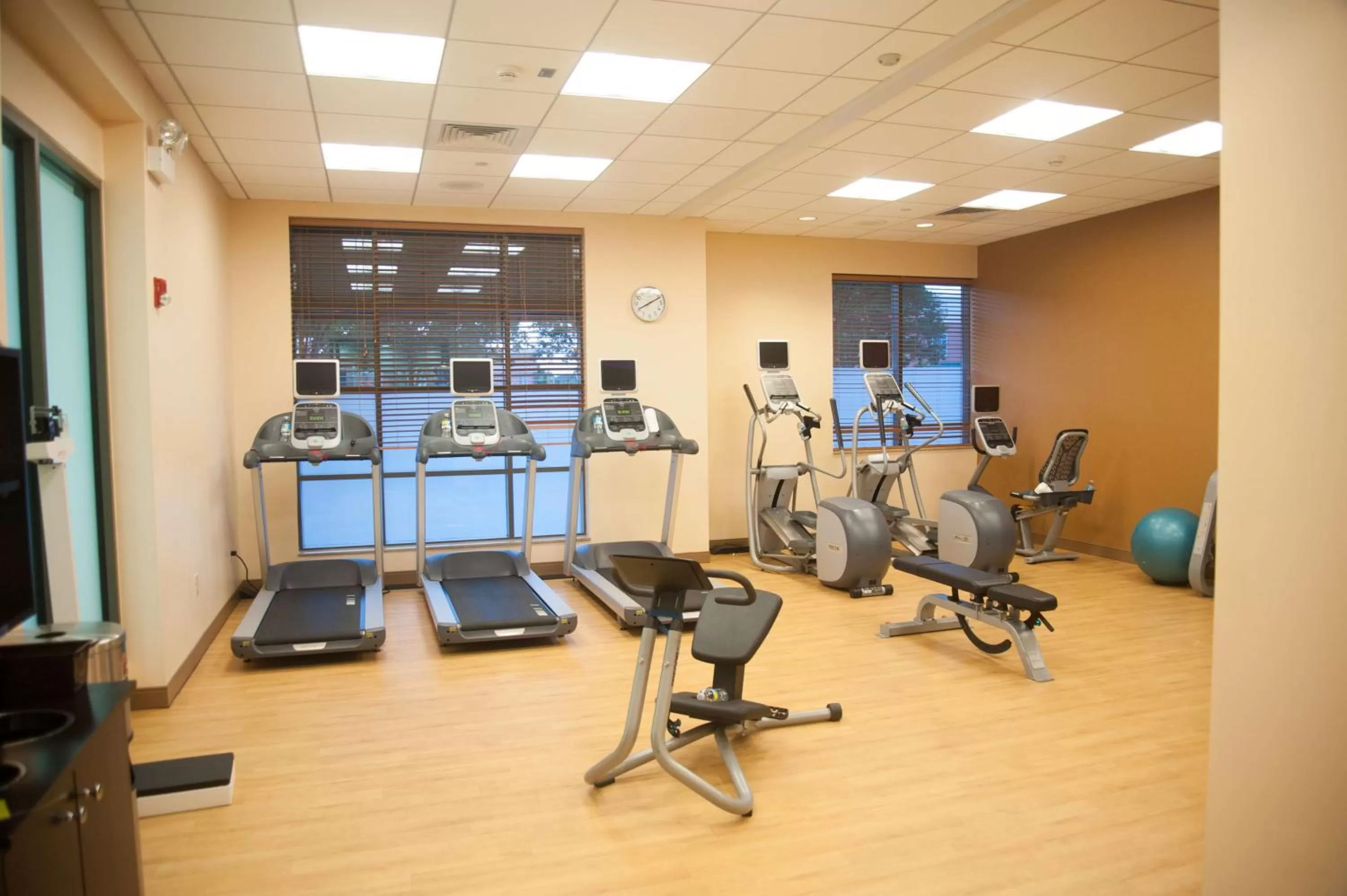Fitness centre/facilities in Hilton Garden Inn Virginia Beach Town Center