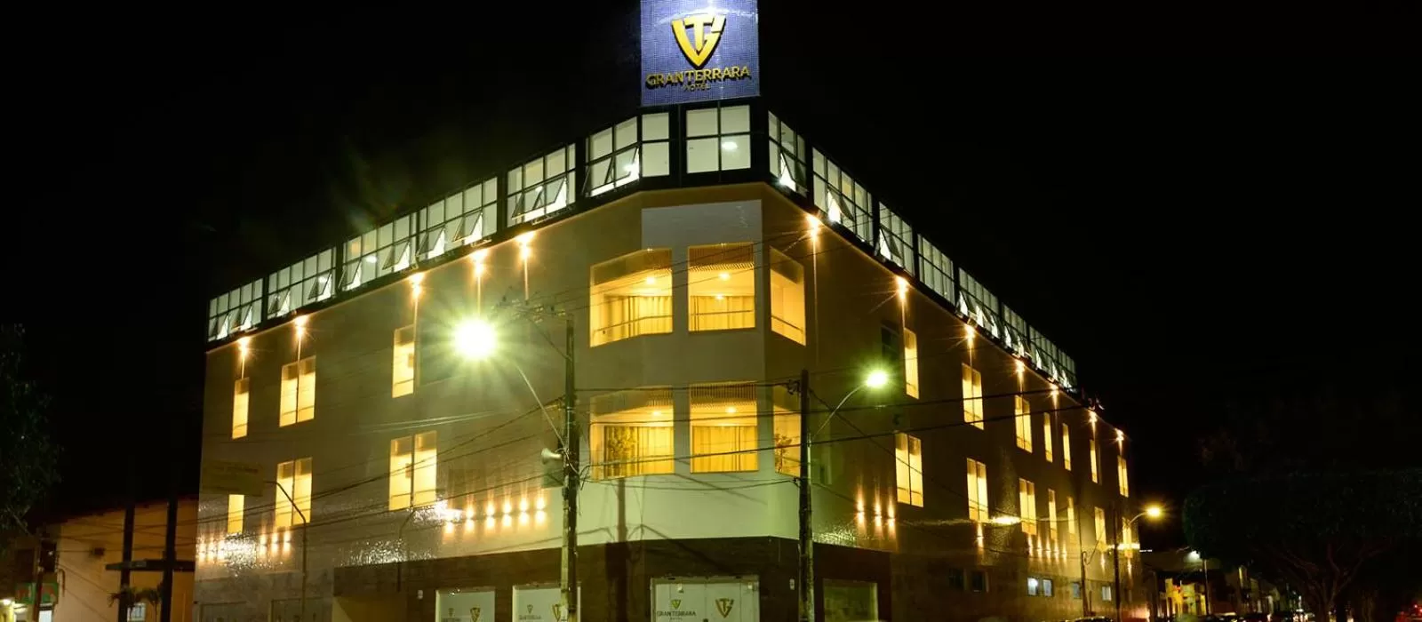 Facade/entrance, Property Building in Granterrara Hotel