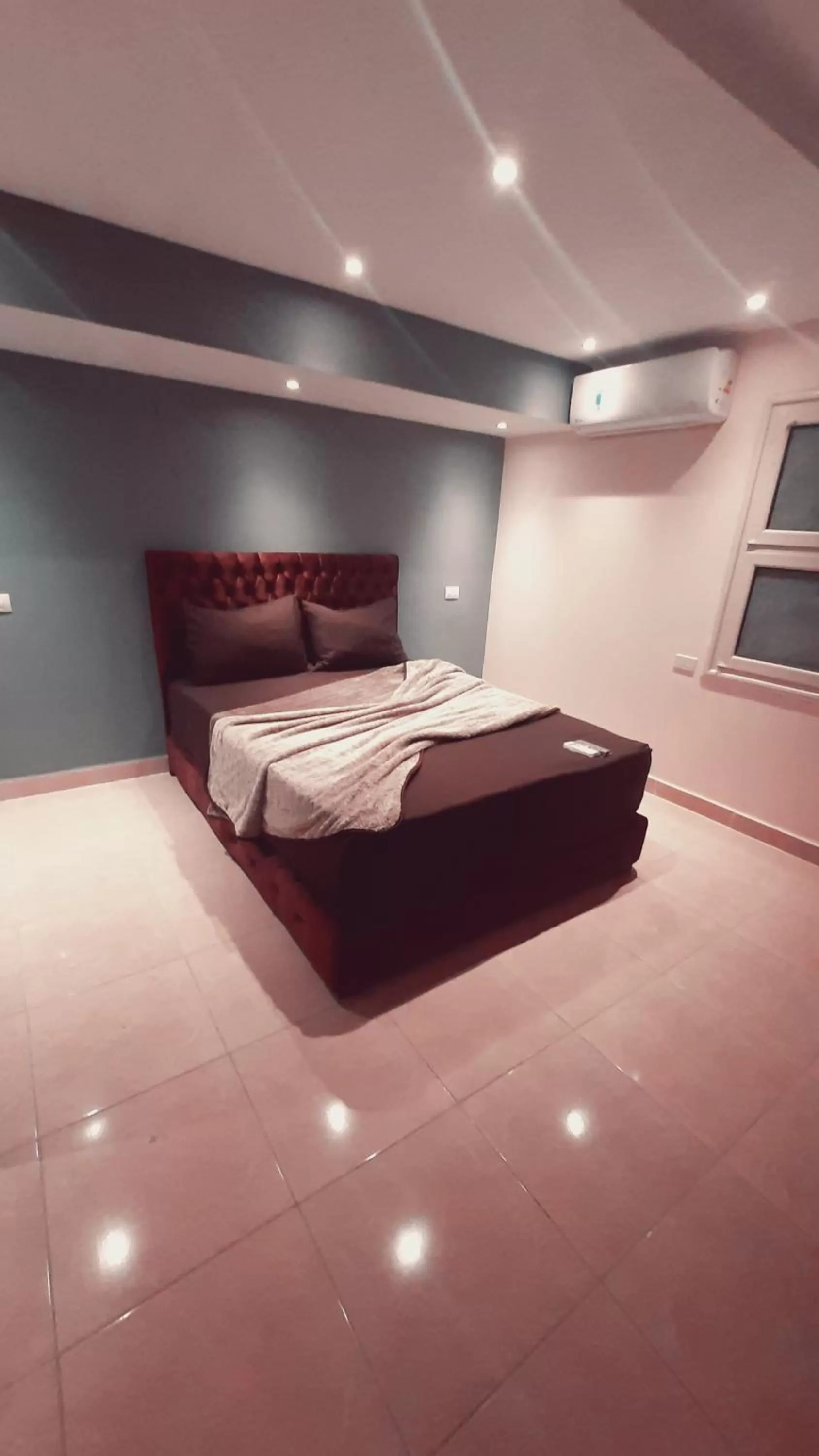 Bed in Blue Eyes Hotel