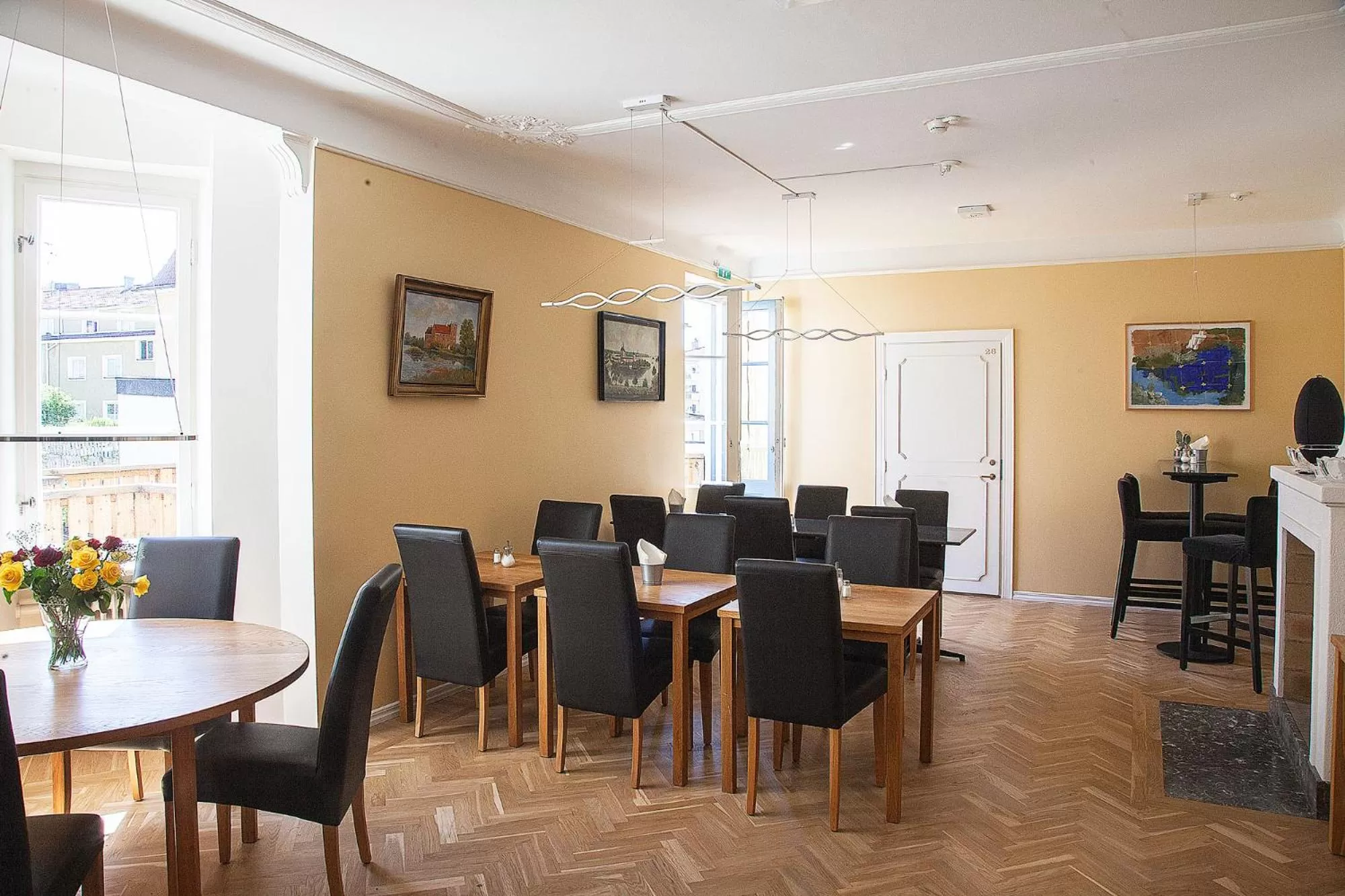 Restaurant/places to eat in Södra Hotellet