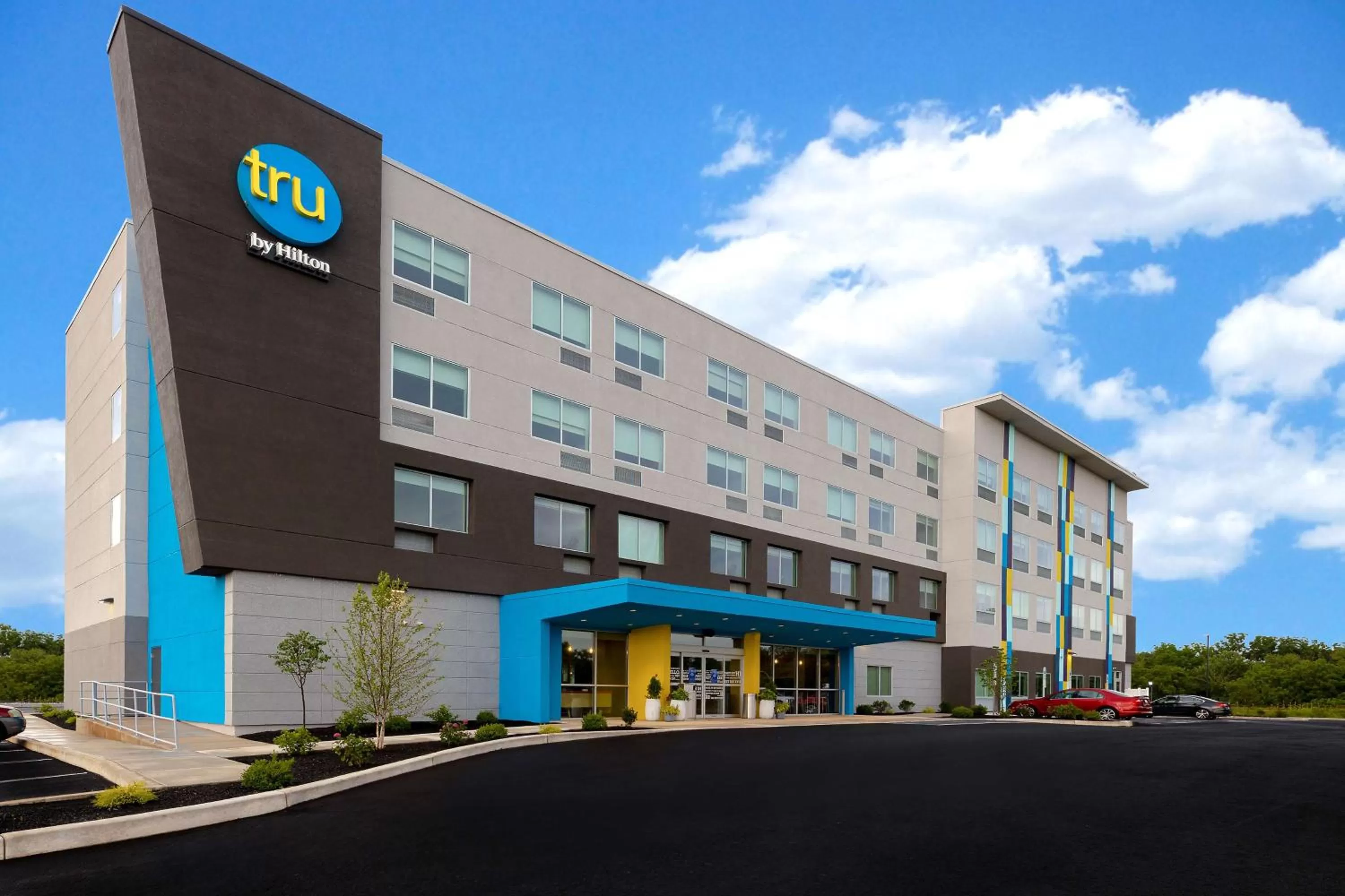 Property building in Tru By Hilton Grantville, Pa