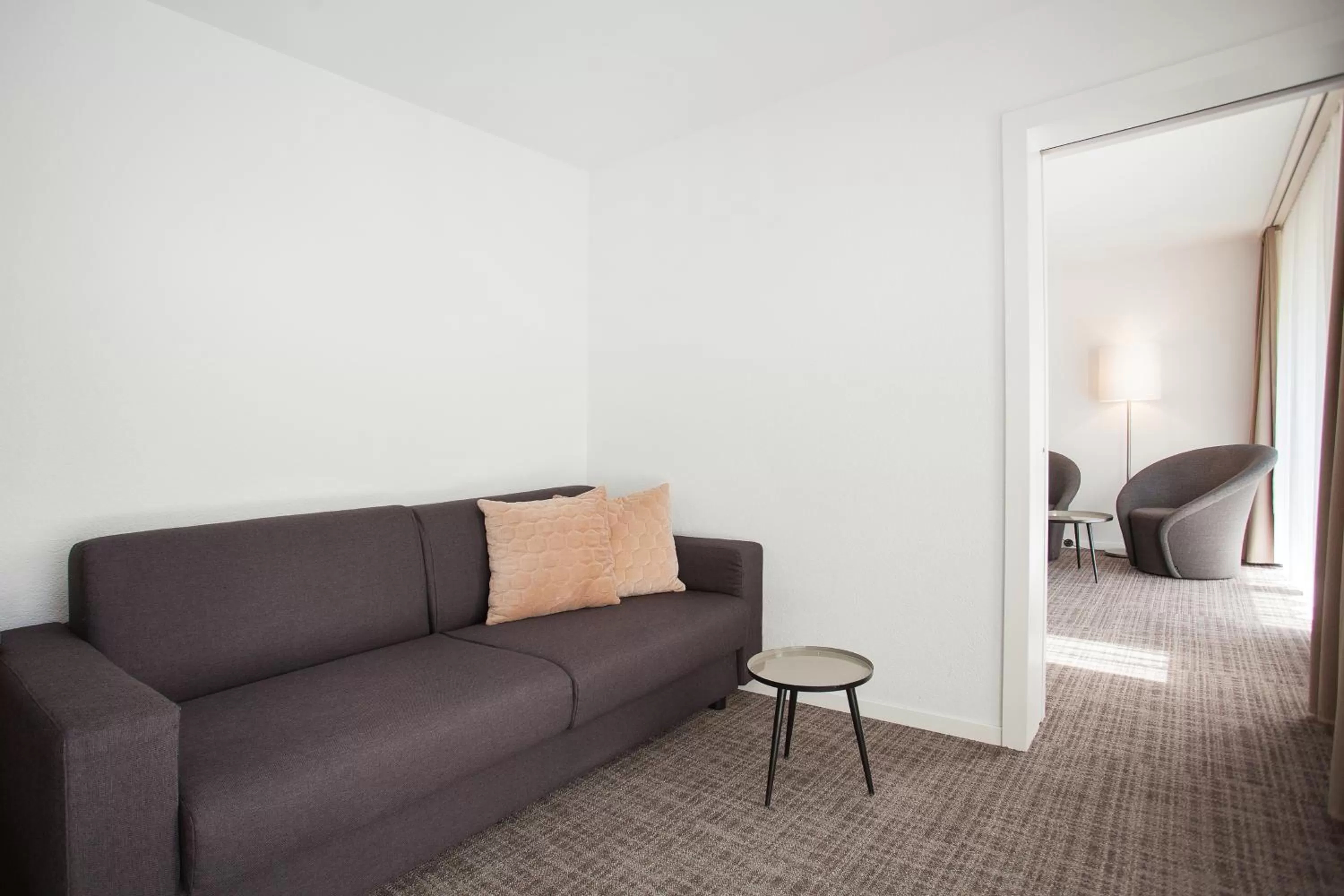 Living room, Seating Area in GUESTHOUSE ZURZACH - Self Check-in