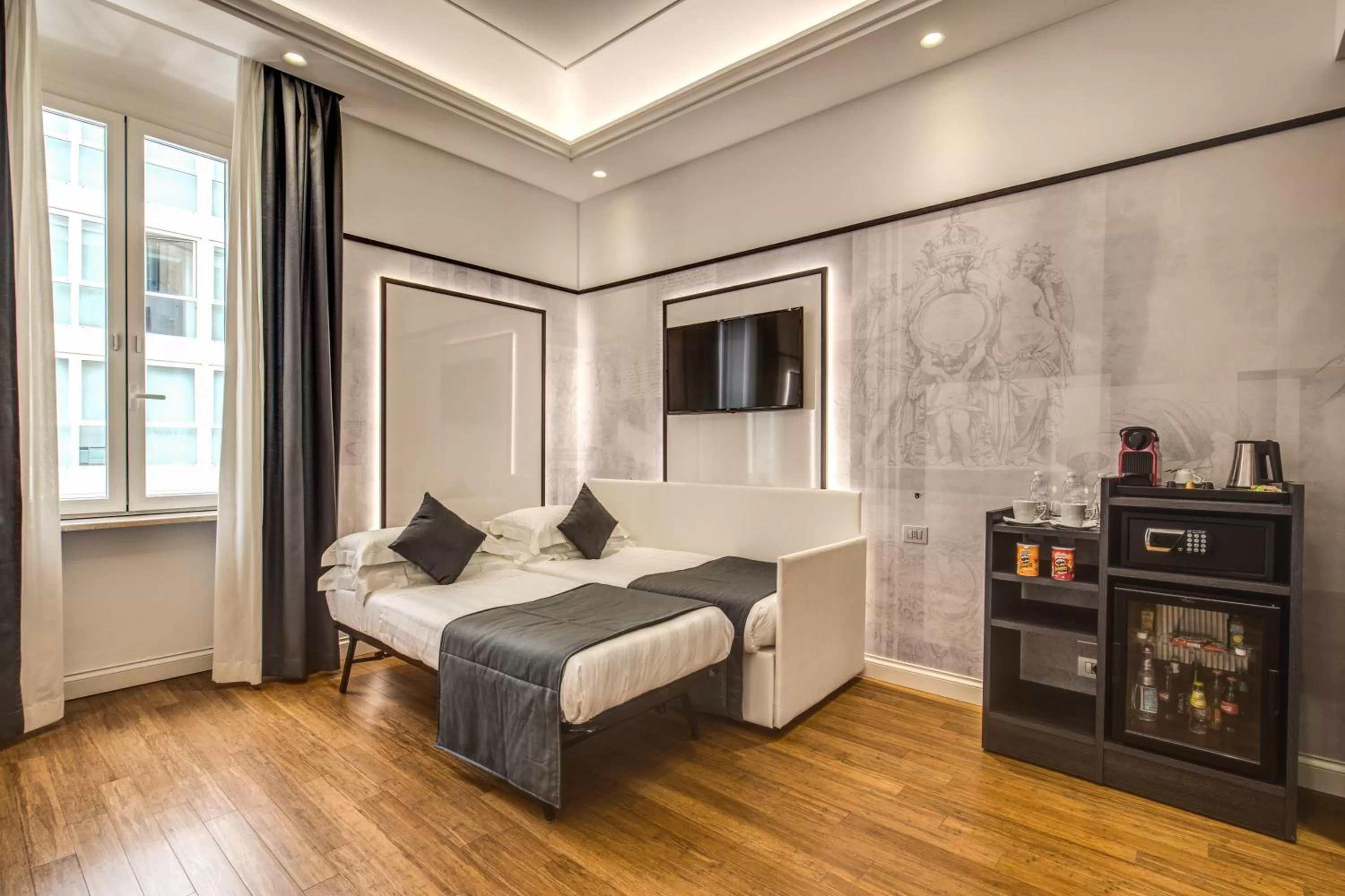 Photo of the whole room, Bed in The Liberty Boutique Hotel