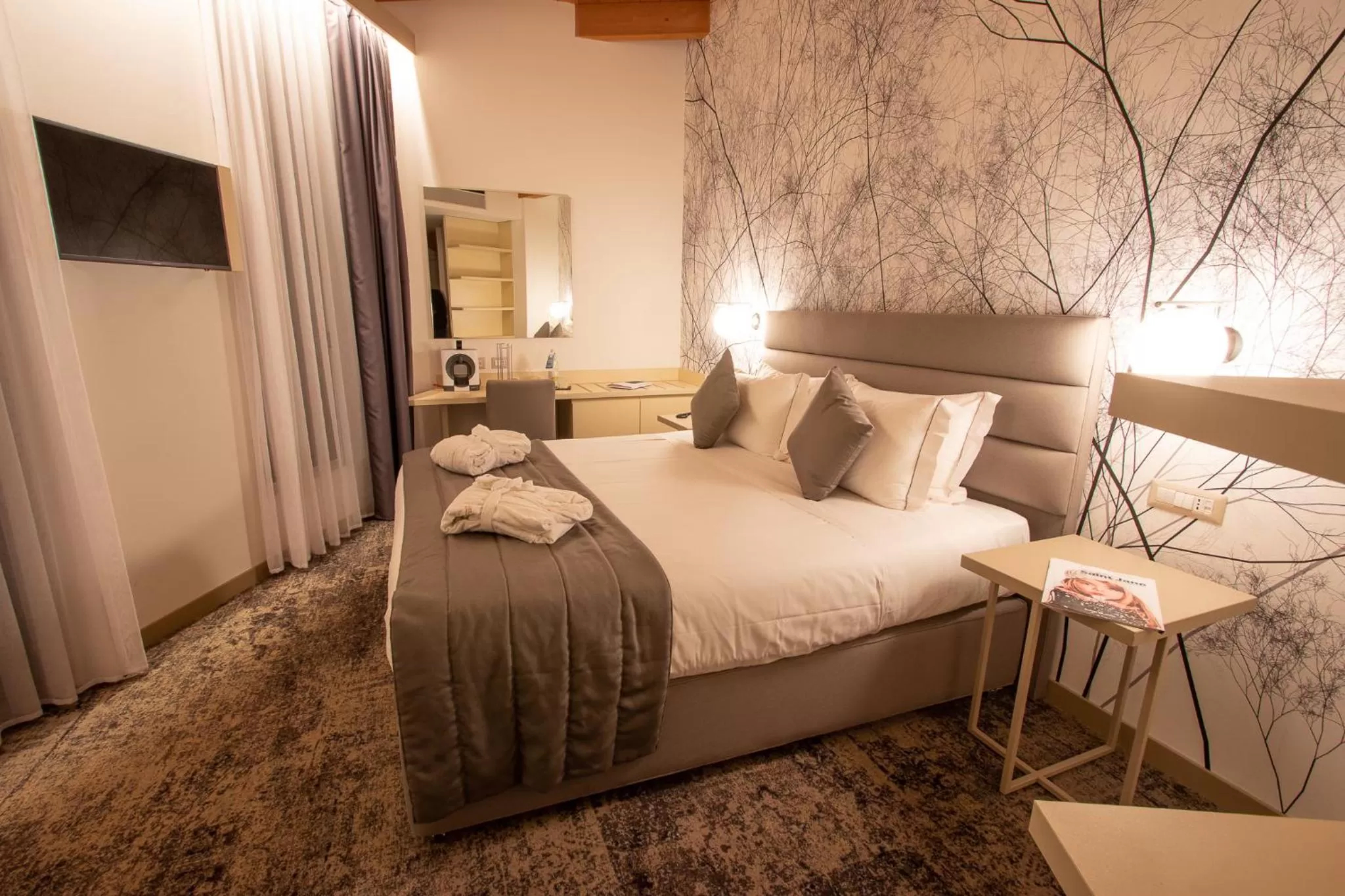 Bedroom, Bed in Lifestyle Room Binario Zero