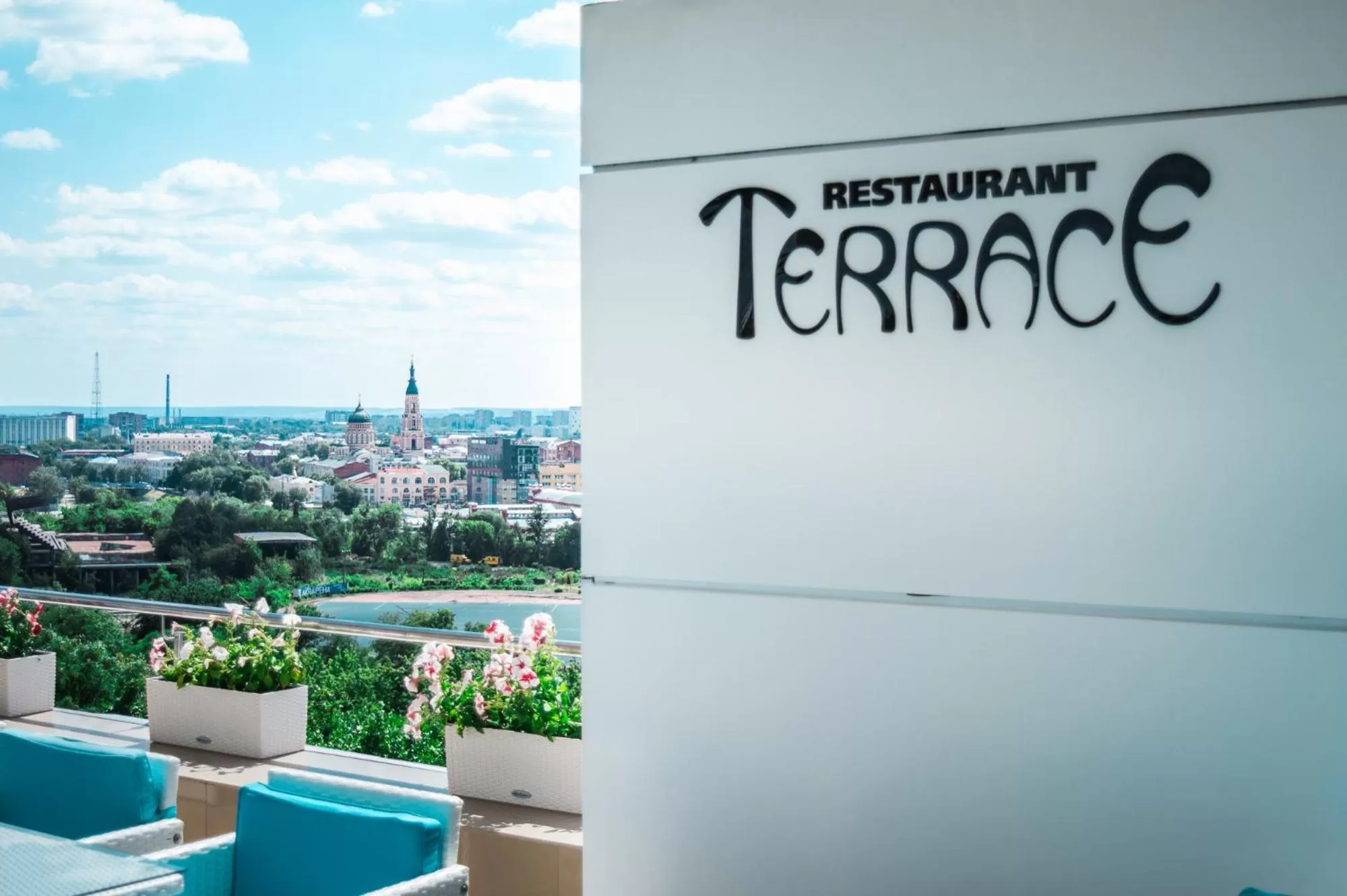 Nearby landmark in Hotel & Spa NEMO with dolphins