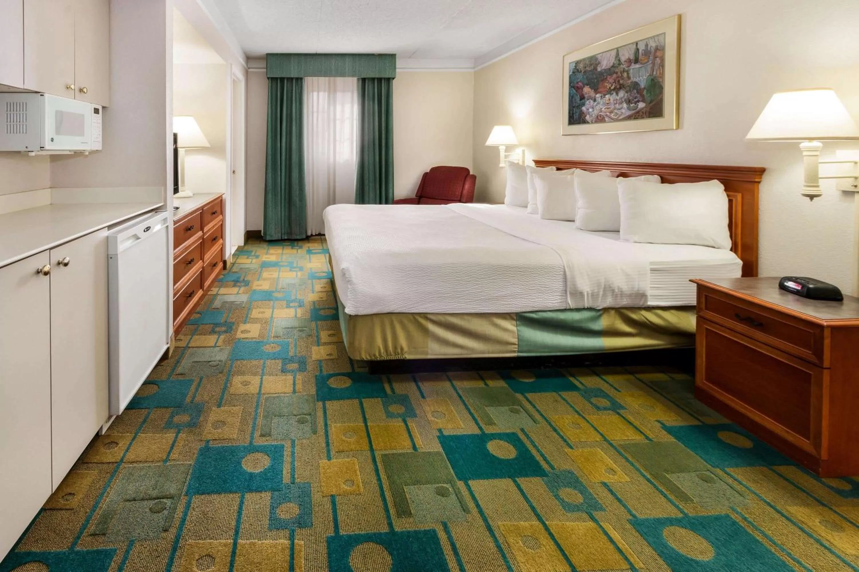 Photo of the whole room in La Quinta Inn by Wyndham Albuquerque Northeast