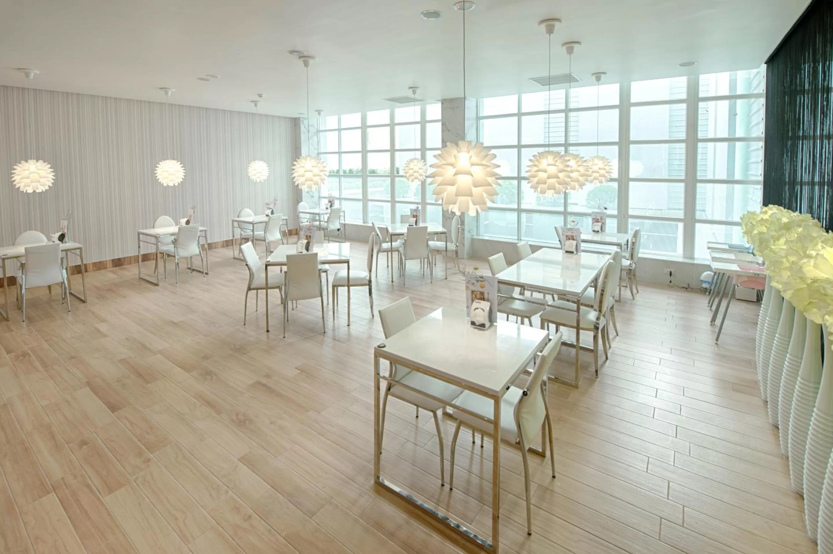 Restaurant/places to eat in Six Star Motel-Taoyuan