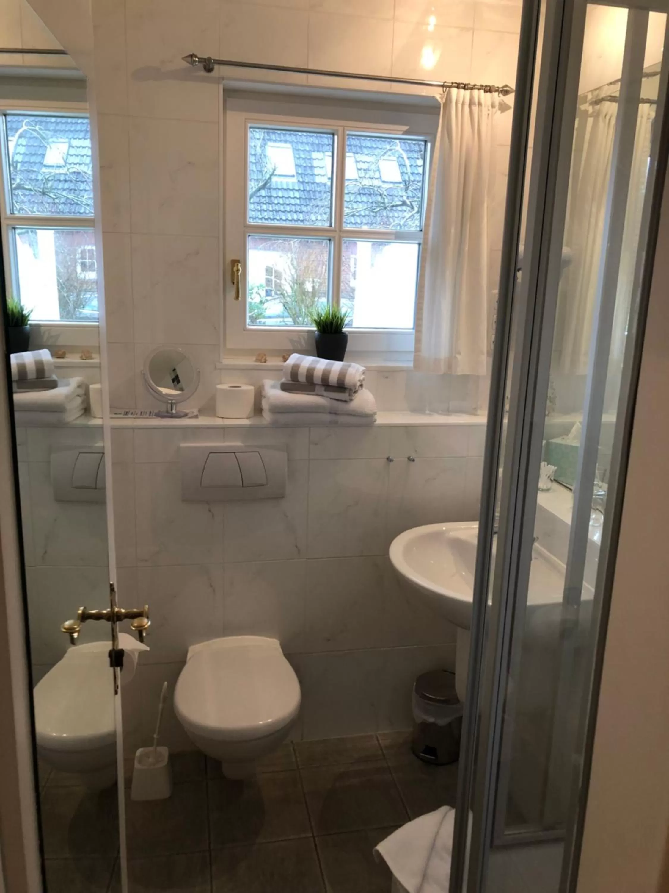 Bathroom in Hotel garni Seeluft Büsum