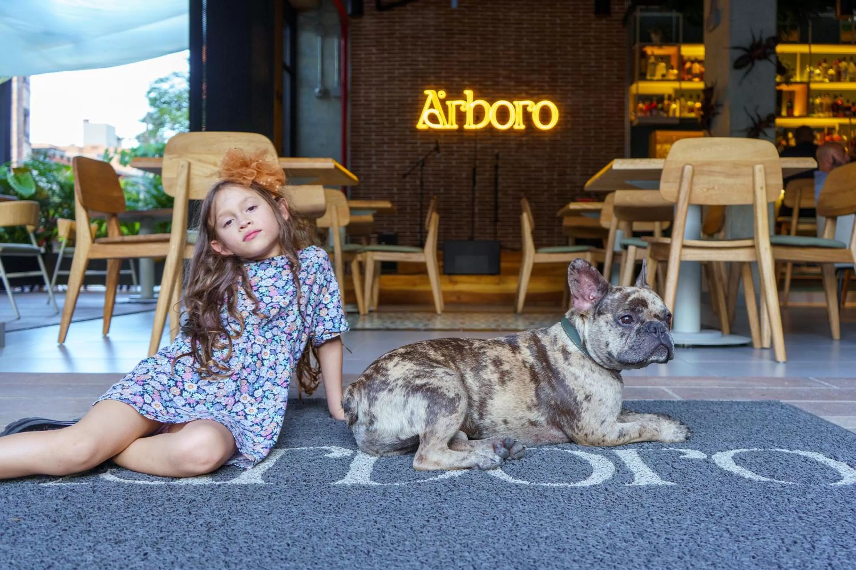 Restaurant/places to eat in Eutopiq Hotel