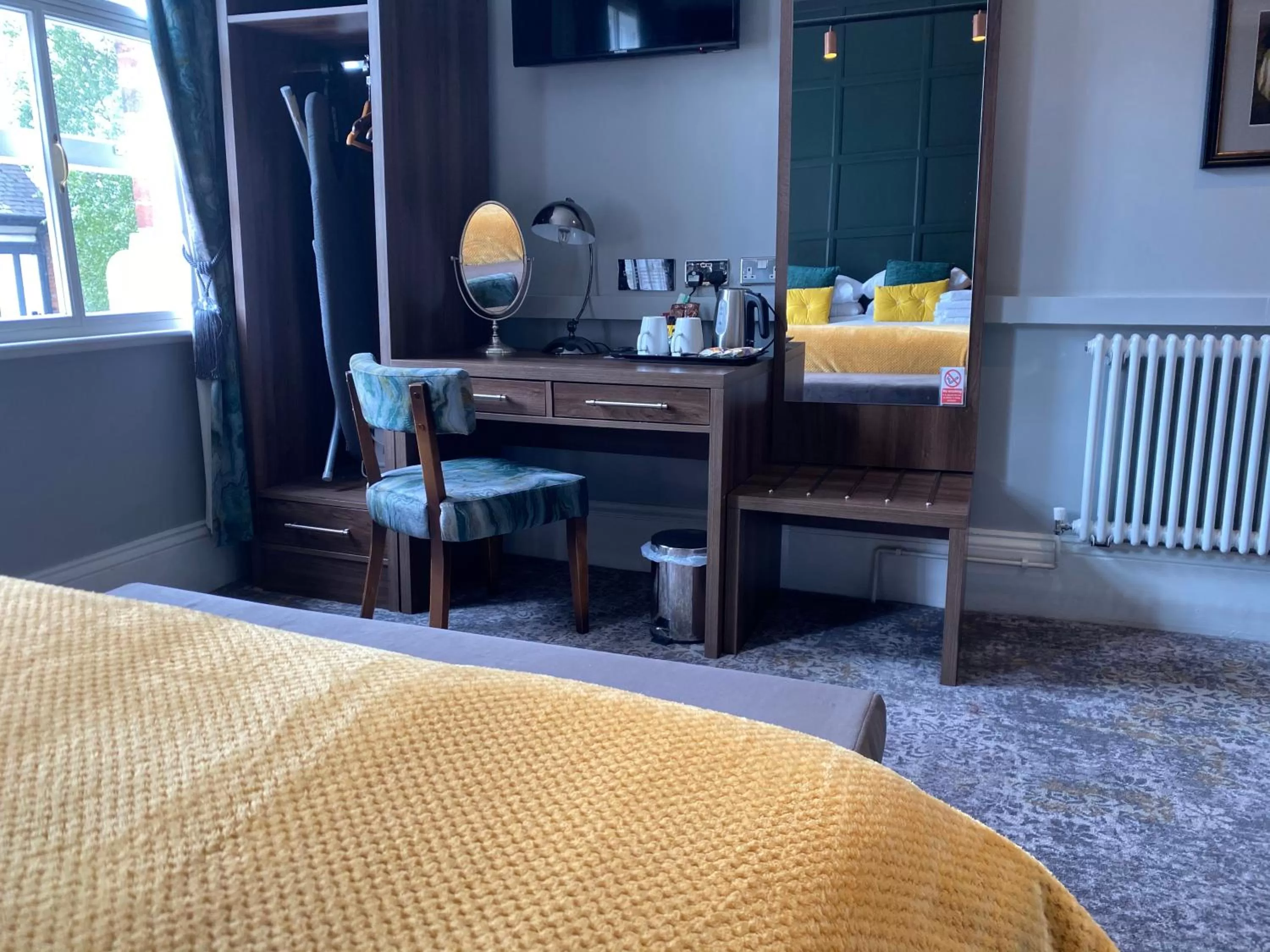 Bedroom in The Bootham Tavern - York