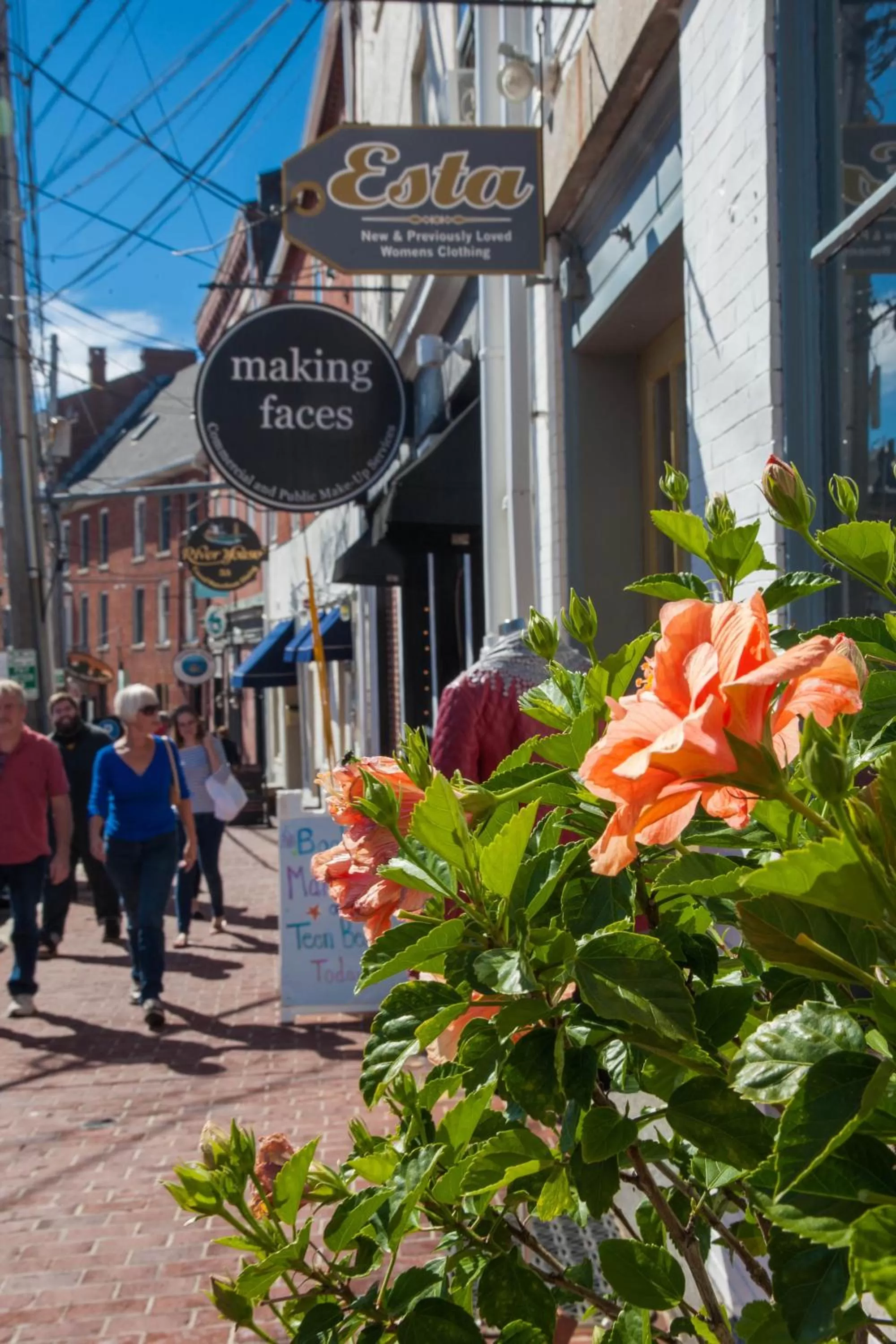 Day in Ale House Inn