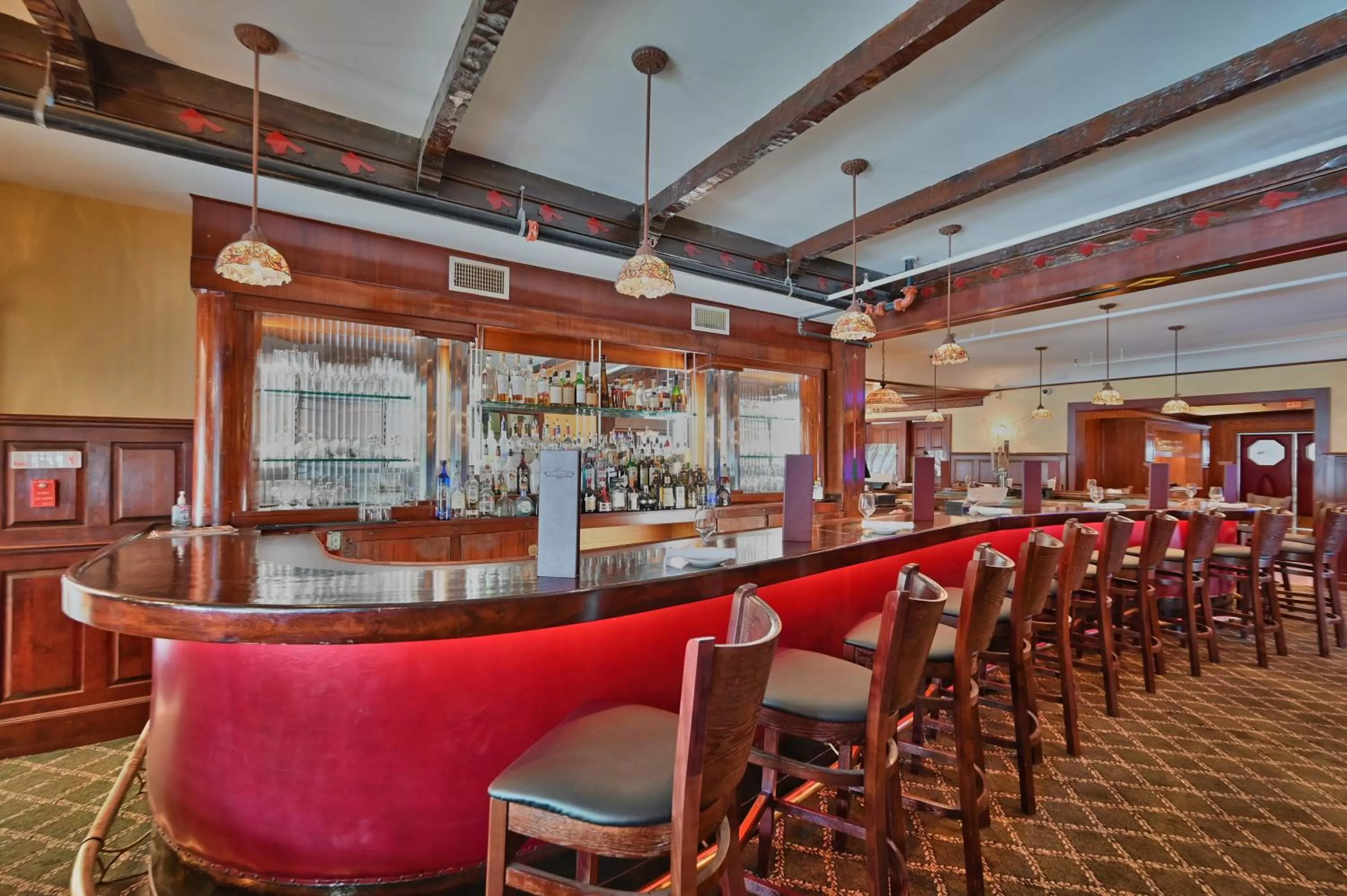 Restaurant/places to eat in Tom Quick Inn