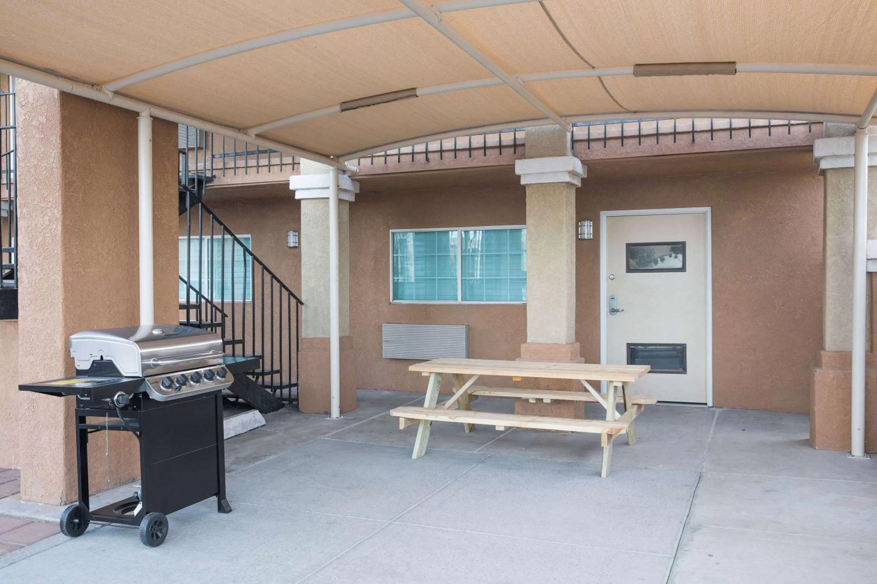 Restaurant/places to eat in Days Inn by Wyndham El Centro