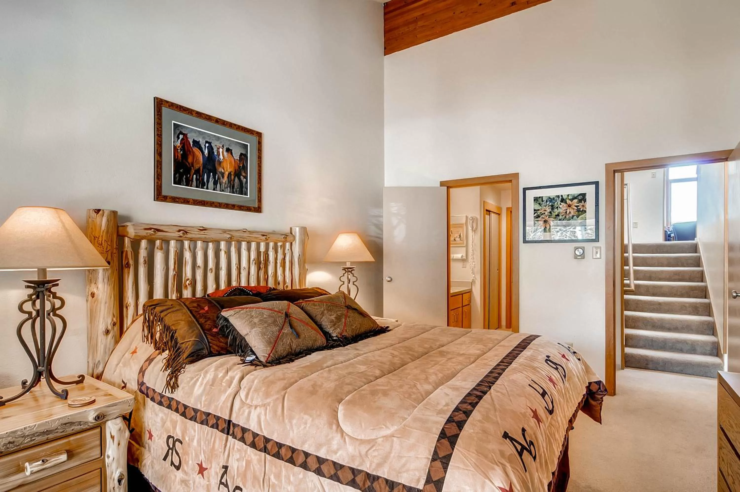 Bed in Lakeside Village by Vail Resorts