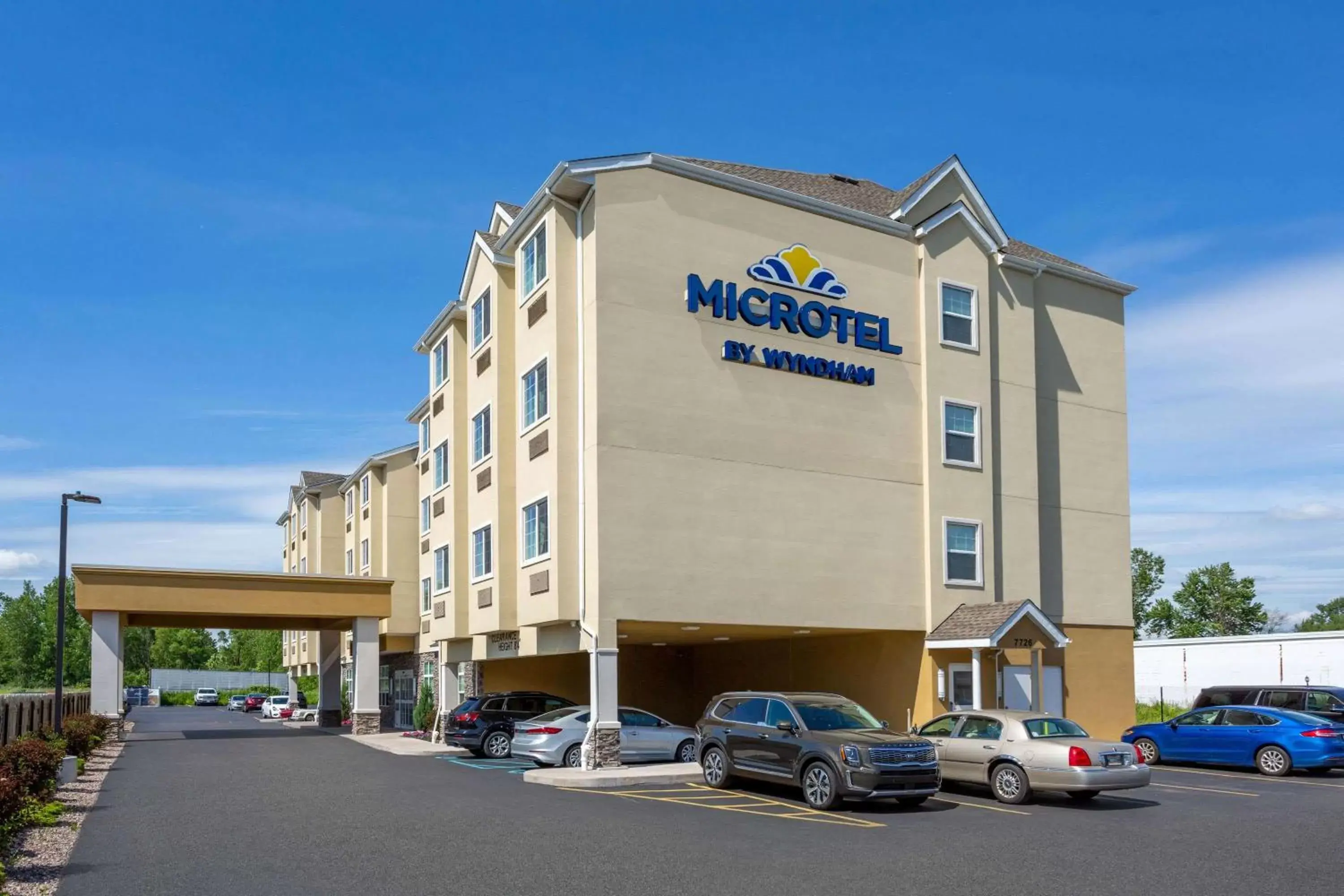 Microtel Inn & Suites by Wyndham Niagara Falls Microtel Inn & Suites by Wyndham Niagara Falls