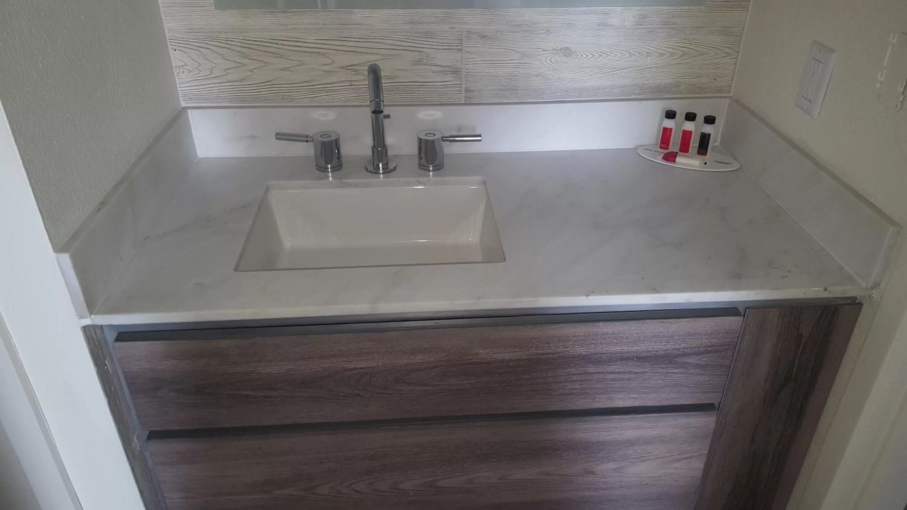 Photo of the whole room in Ramada by Wyndham North Platte