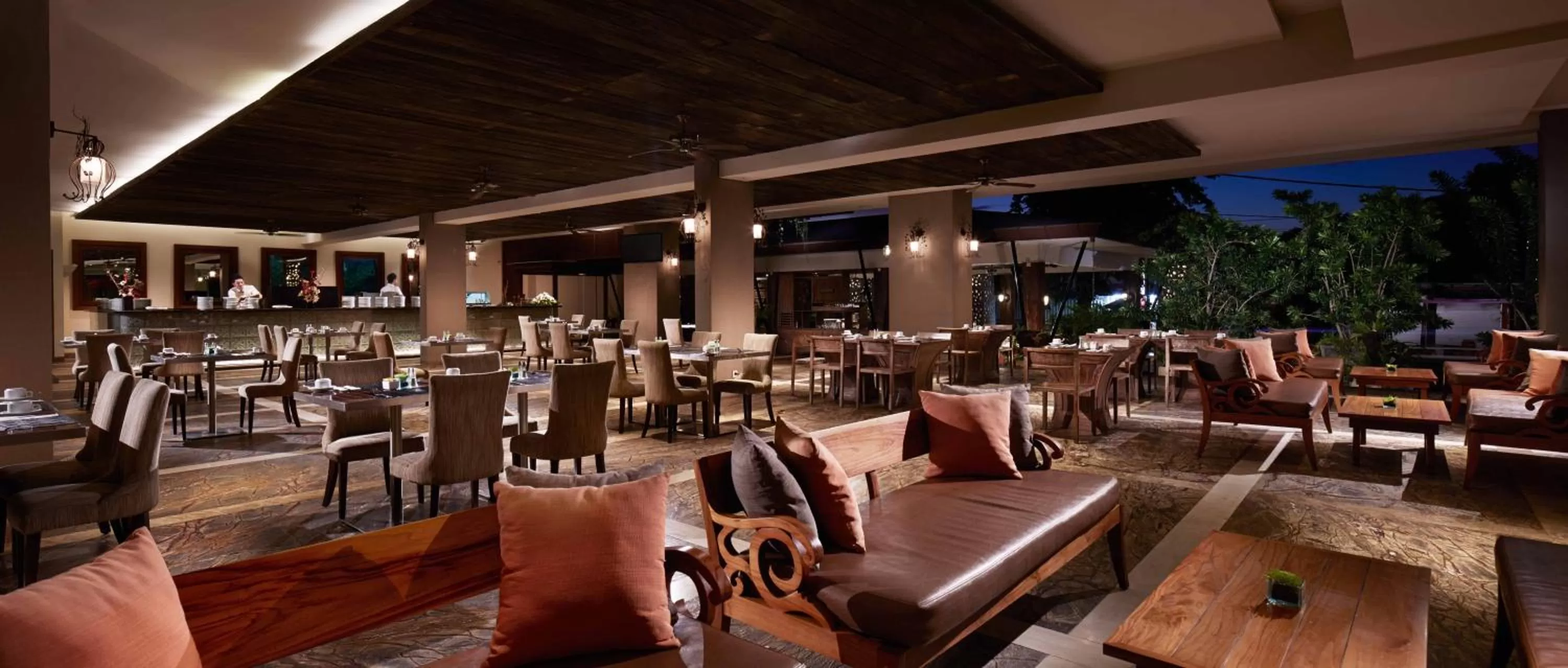 Restaurant/places to eat in Sun Island Hotel & Spa Kuta