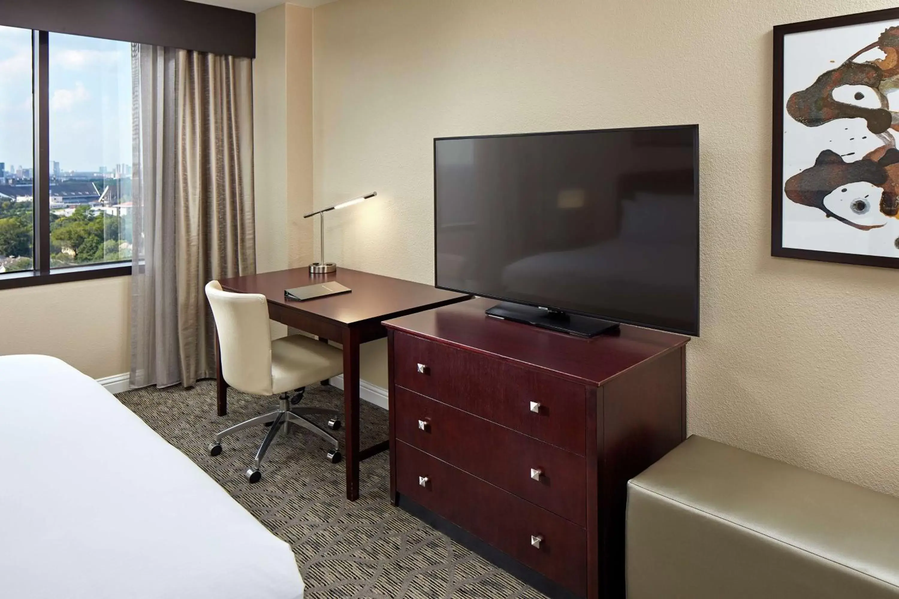 King Room in Hilton Houston Plaza/Medical Center King Room in Hilton Houston Plaza/Medical Center