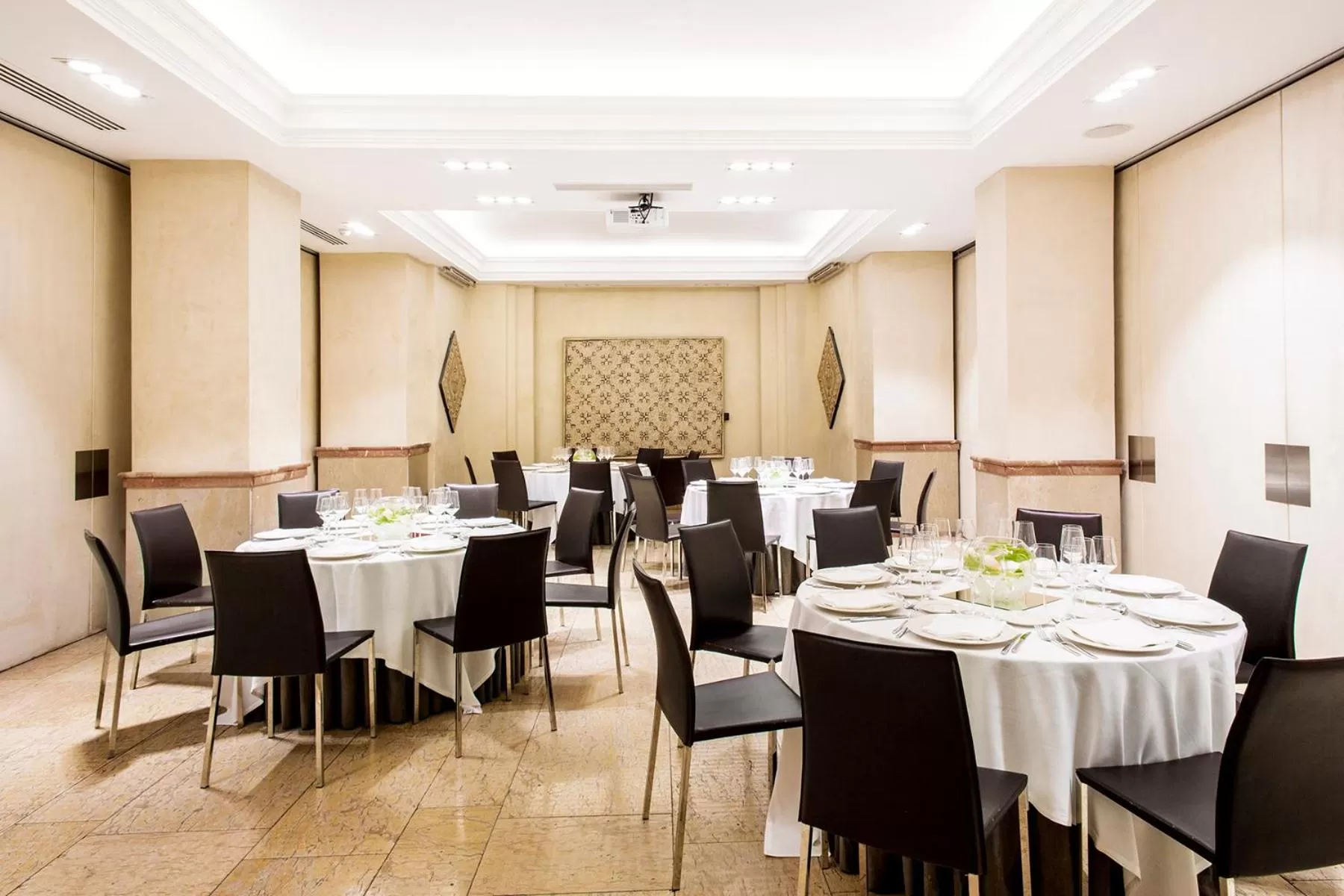 Banquet/Function facilities in Hotel Villa Real, a member of Preferred Hotels & Resorts