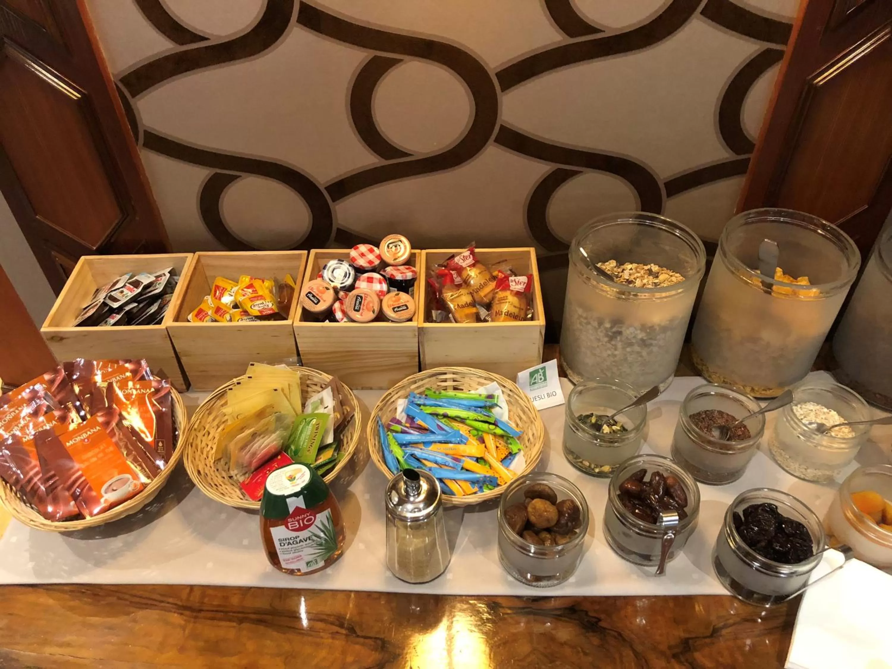 Breakfast in Hôtel EUROPE