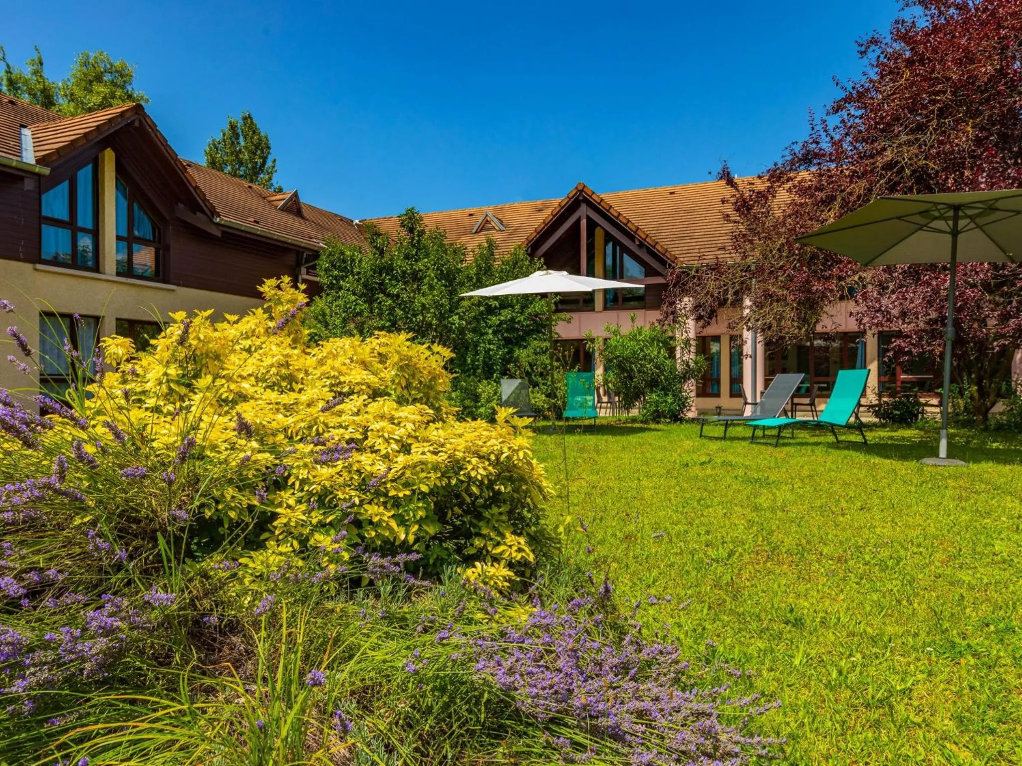 Garden, Property Building in Mona Lisa Le Clos Du Lac