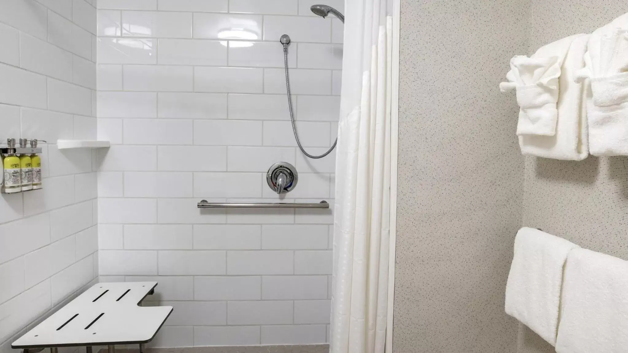 King Room - Mobility Access/Roll in Shower - Non-Smoking in Holiday Inn Express & Suites Racine, an IHG Hotel King Room - Mobility Access/Roll in Shower - Non-Smoking in Holiday Inn Express & Suites Racine, an IHG Hotel