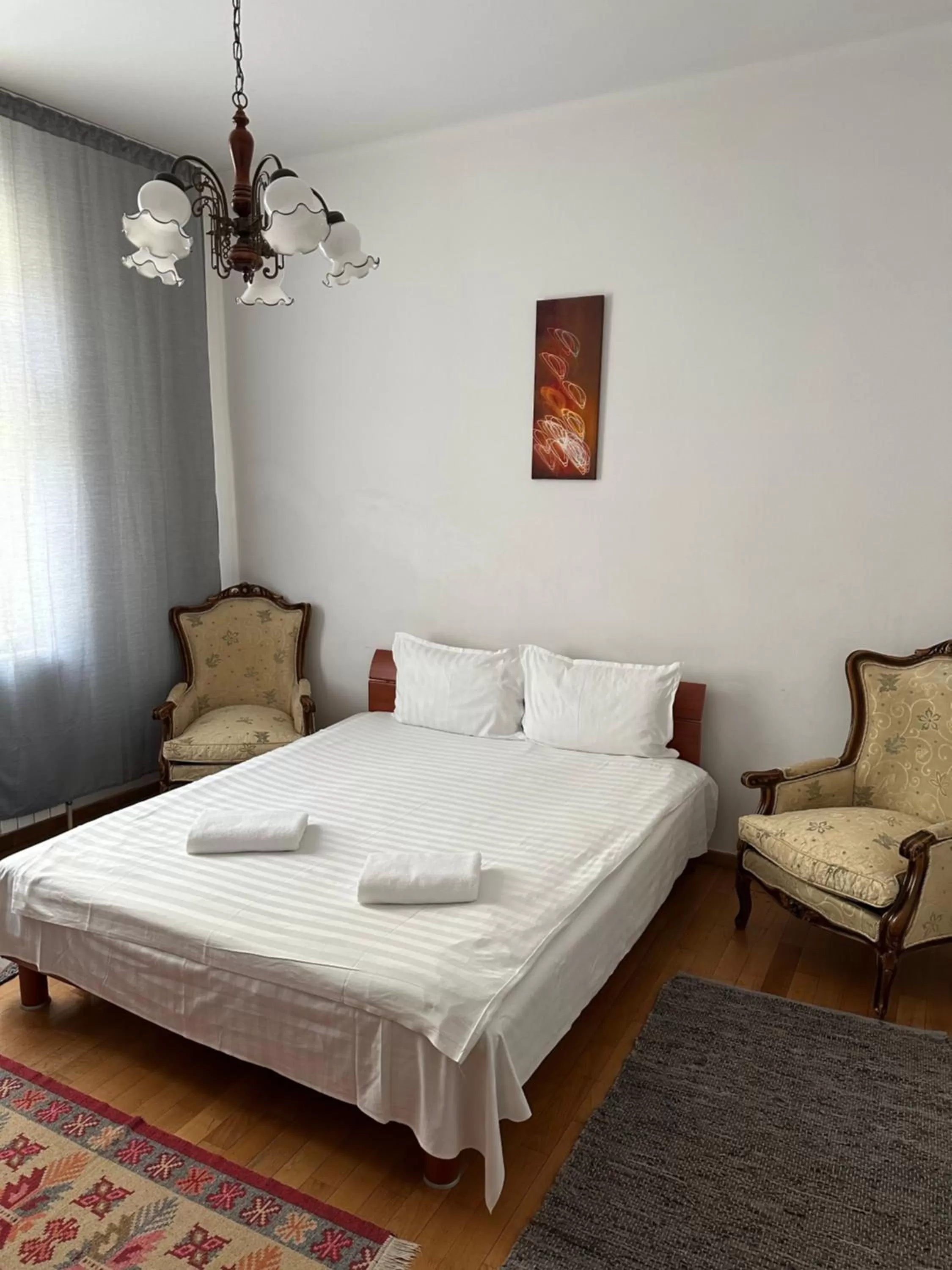 Bed in George&Dragon Rooms