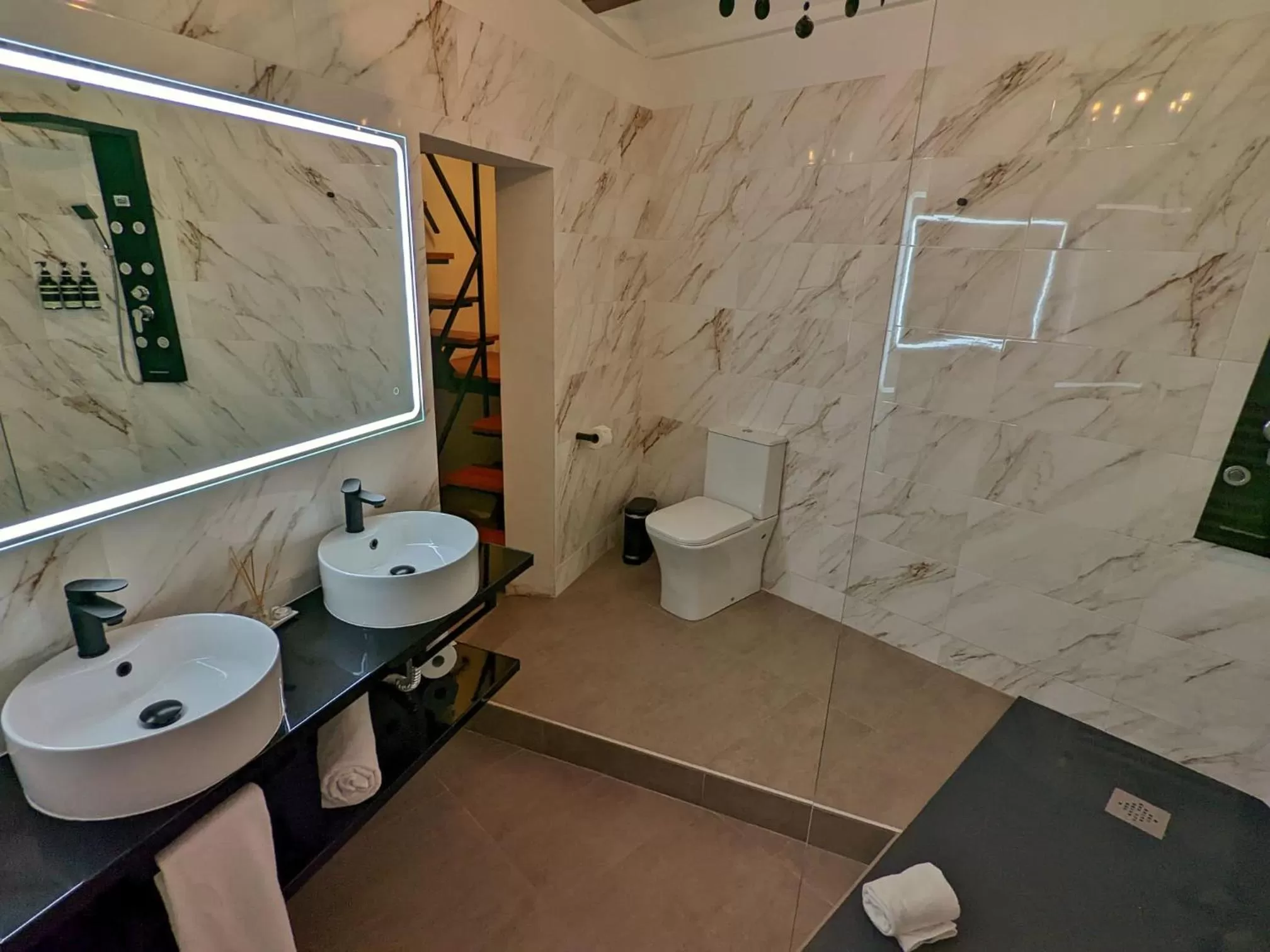 Hot Tub in Catalina Suites