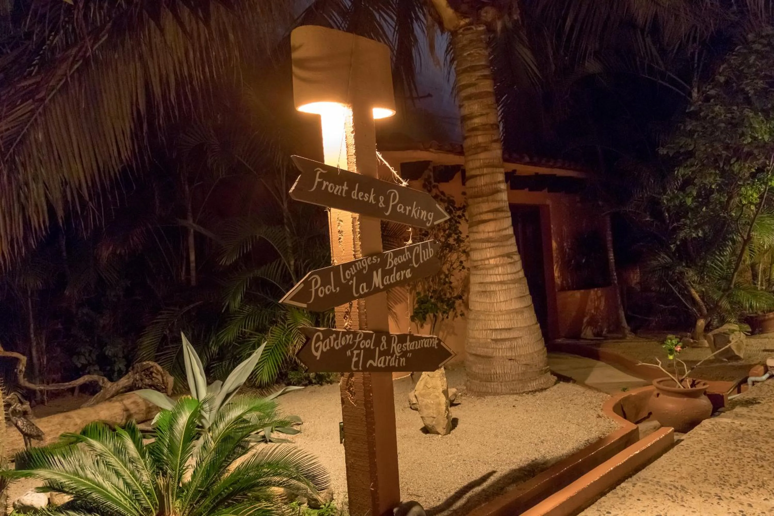 Night in Villas Miramar