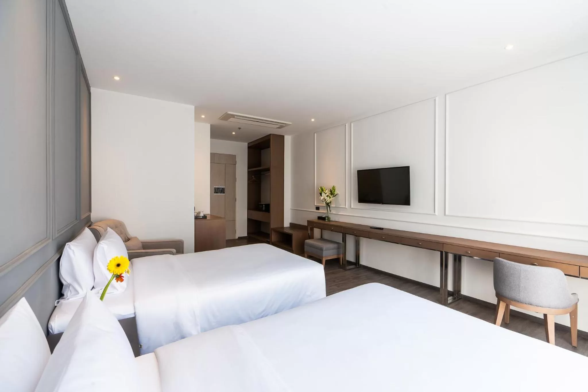 Bed in One Patio Hotel Pattaya - SHA Extra Plus