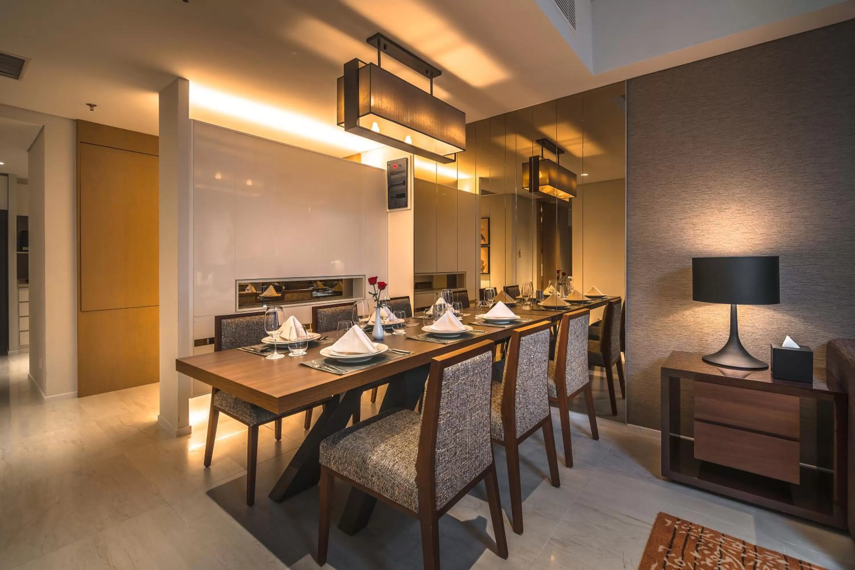 Dining area in Oakwood Hotel & Residence Surabaya