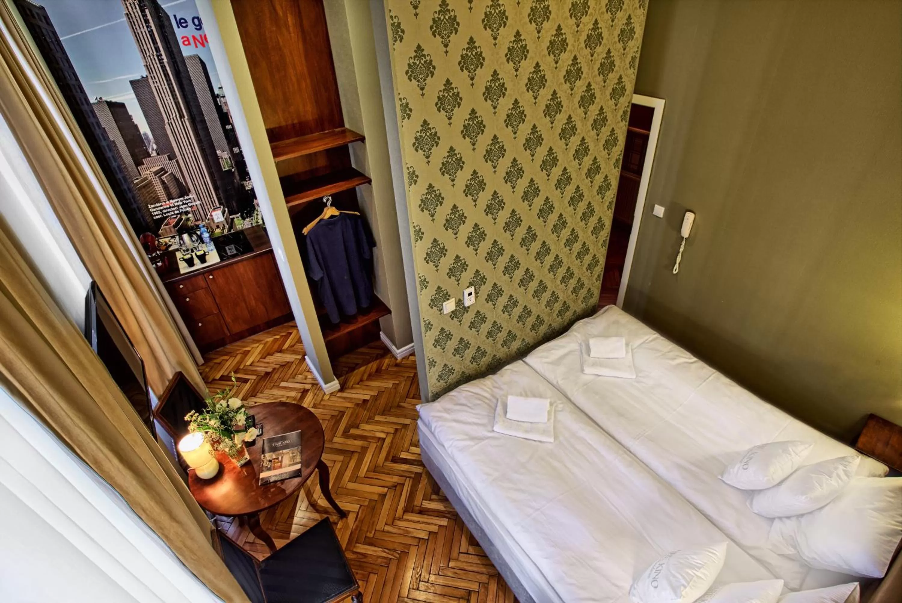 Photo of the whole room, Bed in Stare Kino Cinema Residence