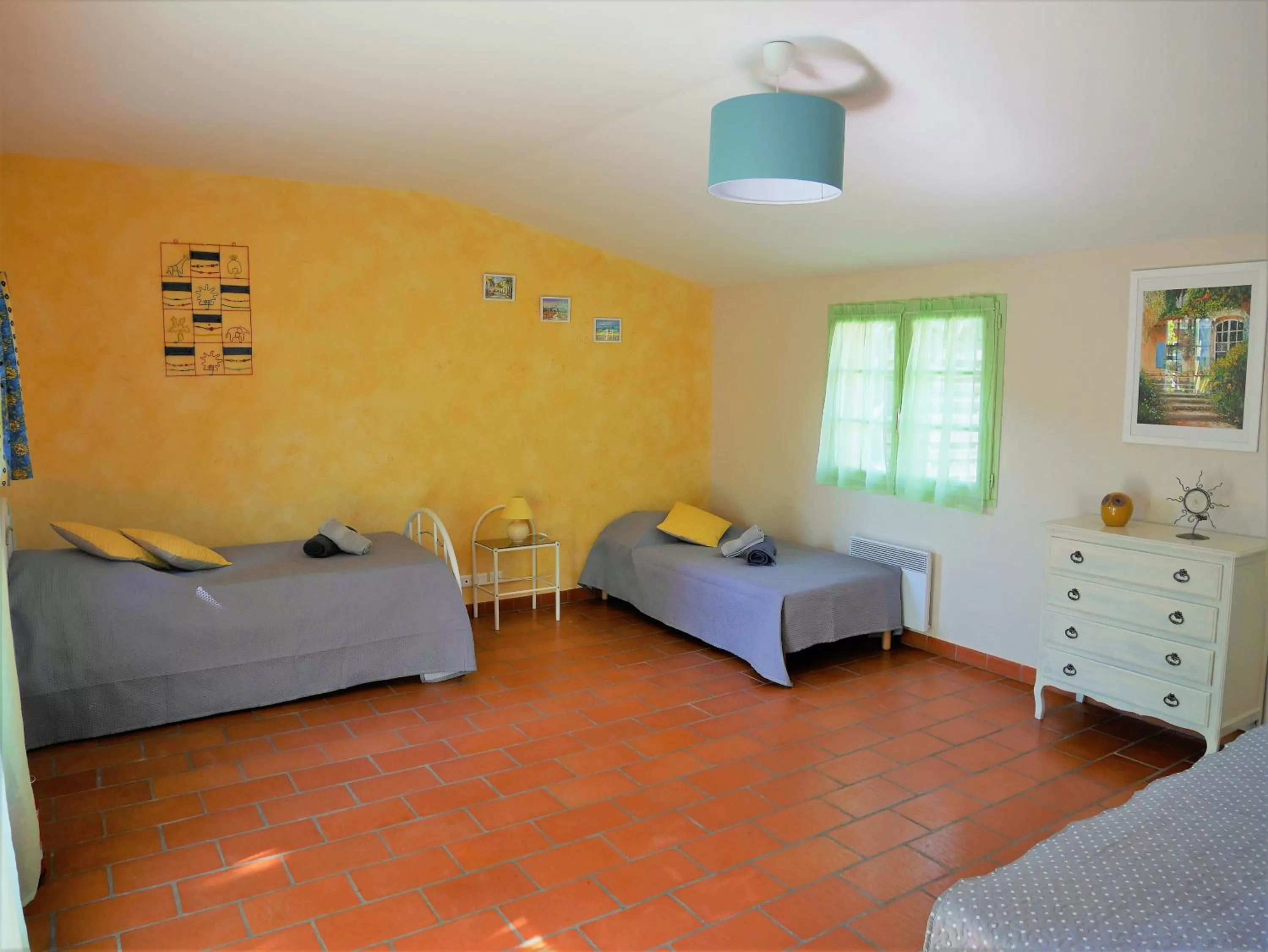 Bedroom, Bed in Le Mas des Oliviers