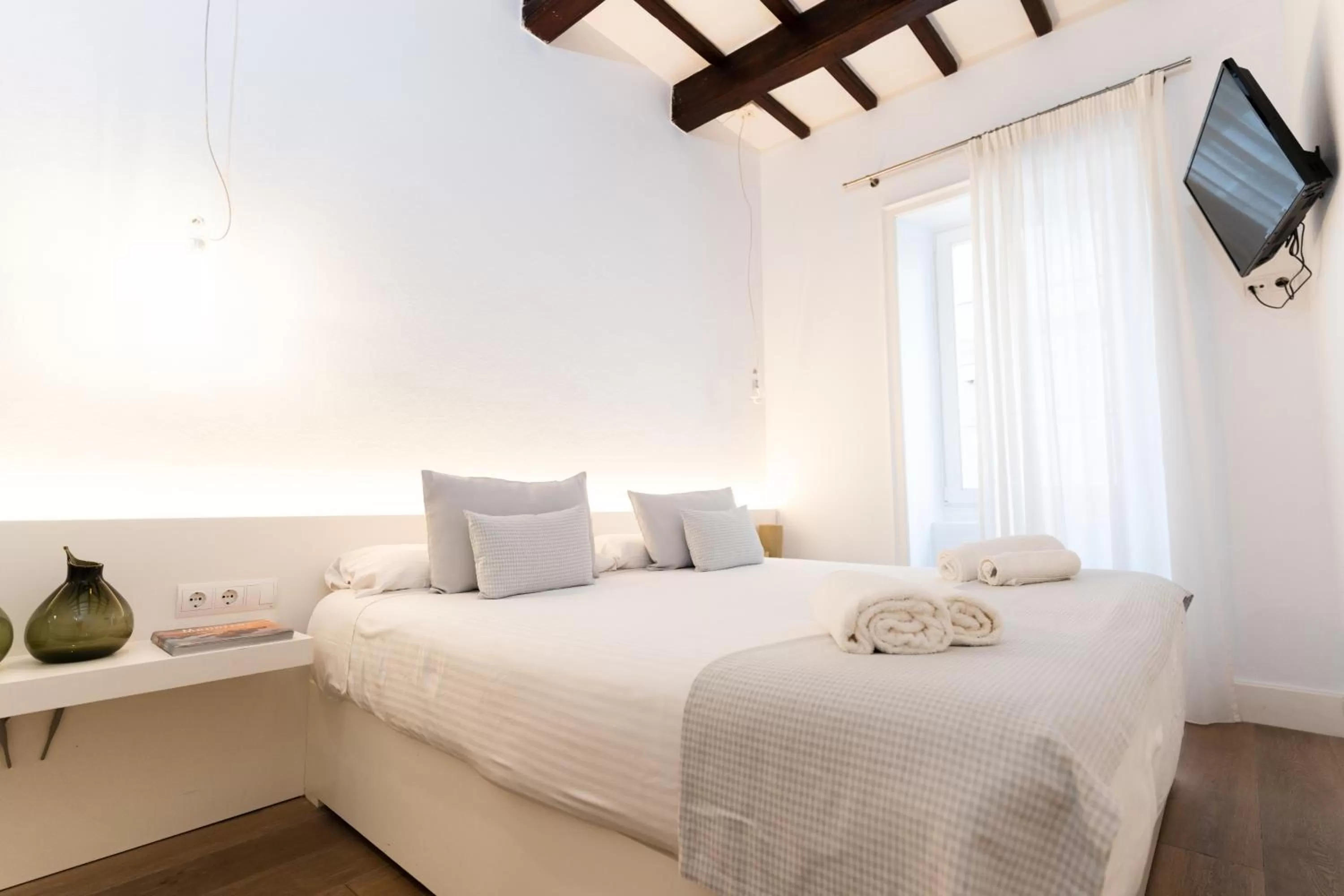 Photo of the whole room, Bed in Can Roca Nou