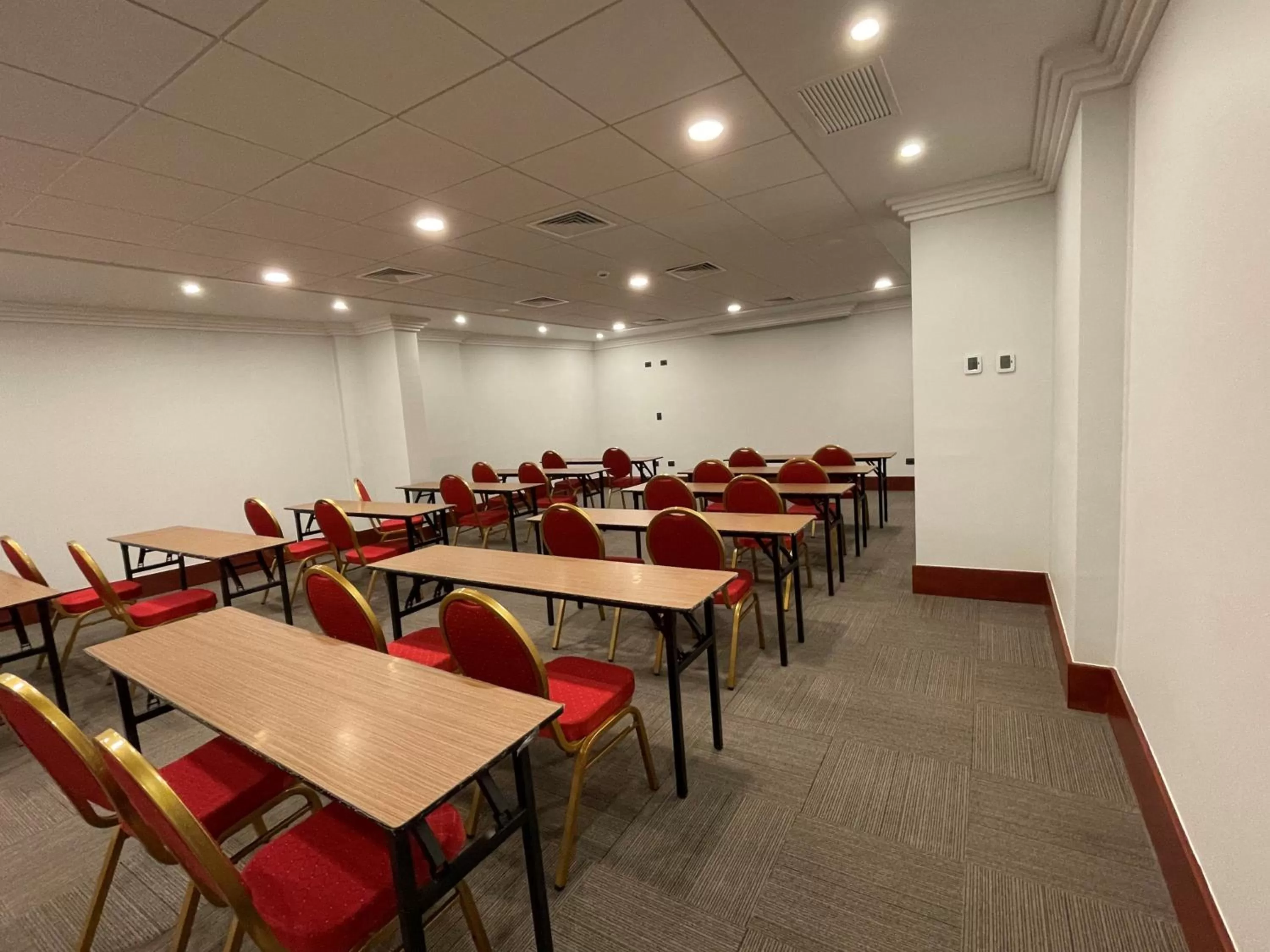 Meeting/conference room in Diego de Almagro Providencia Express